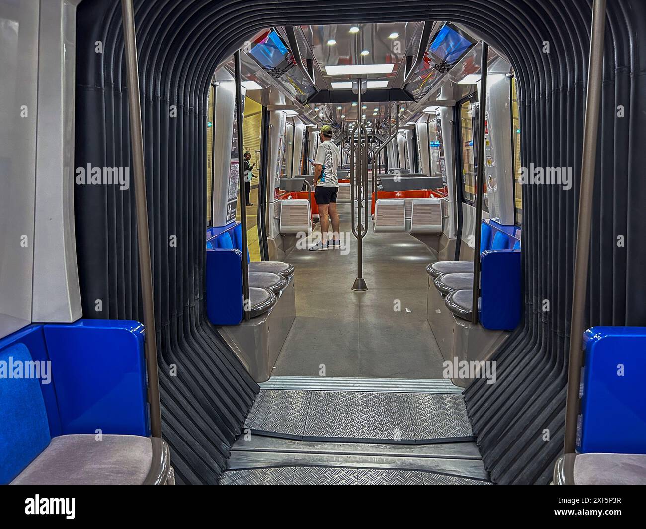 Paris Rer Inside Inside view empty paris metro train hi-res stock photography and images ...