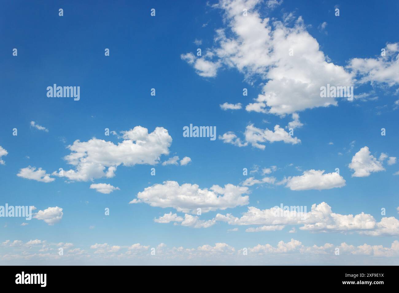 Summer sky and cloud scenery hi-res stock photography and images - Alamy