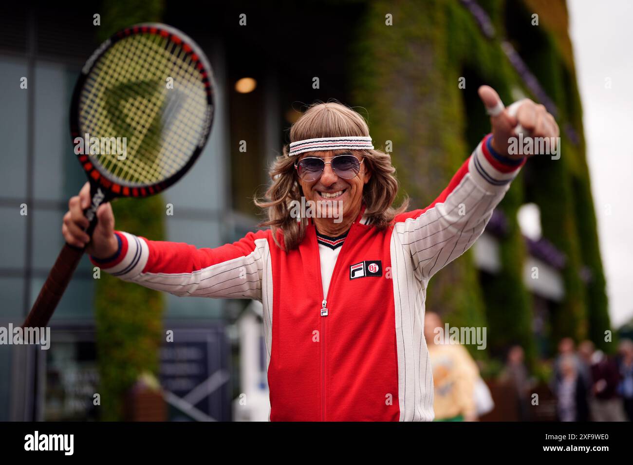 Wimbledon Championships Bjorn Borg Outfit Sports Illustrated July 14, 1980 Bjorn Borg Wimbledon Champion 423