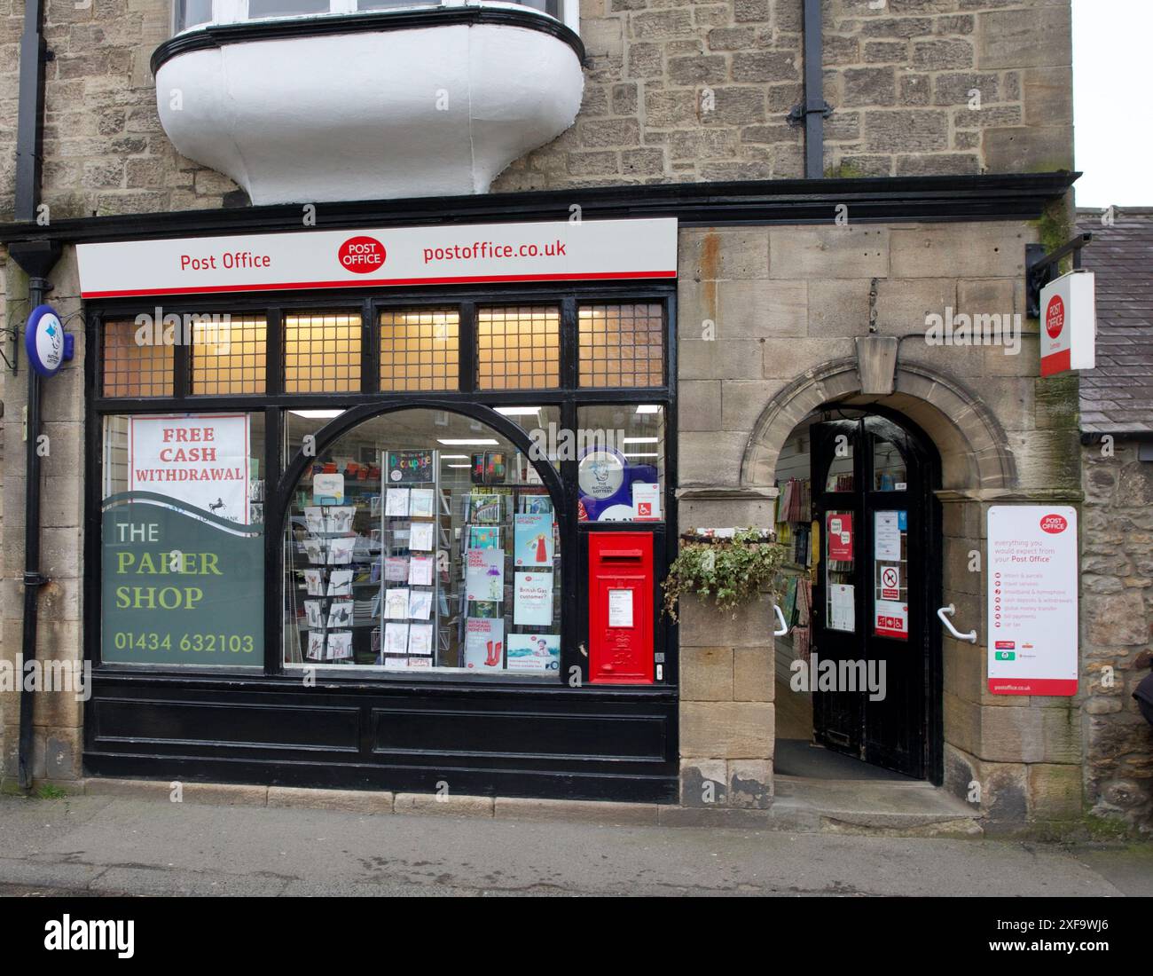 Paper shop town post office hi-res stock photography and images - Alamy