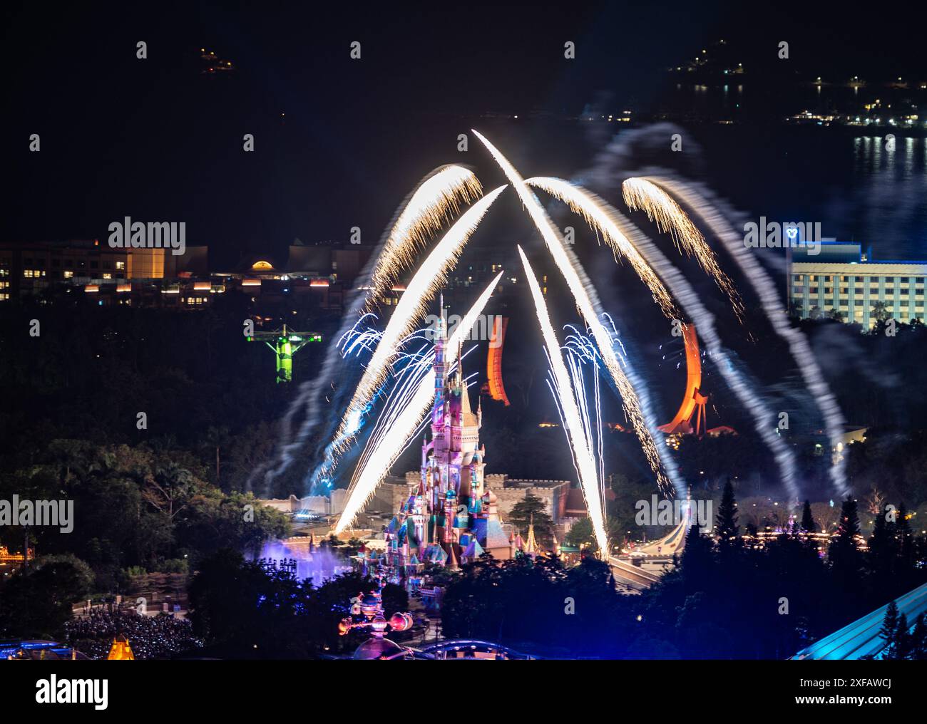 Disney disneyland hong kong hi-res stock photography and images - Alamy