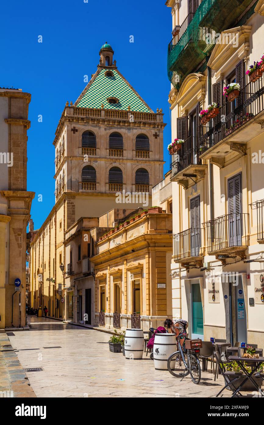 geography / travel, Italy, Sicily, Marsala, Piazza della Repubblica, ADDITIONAL-RIGHTS-CLEARANCE-INFO-NOT-AVAILABLE Stock Photo