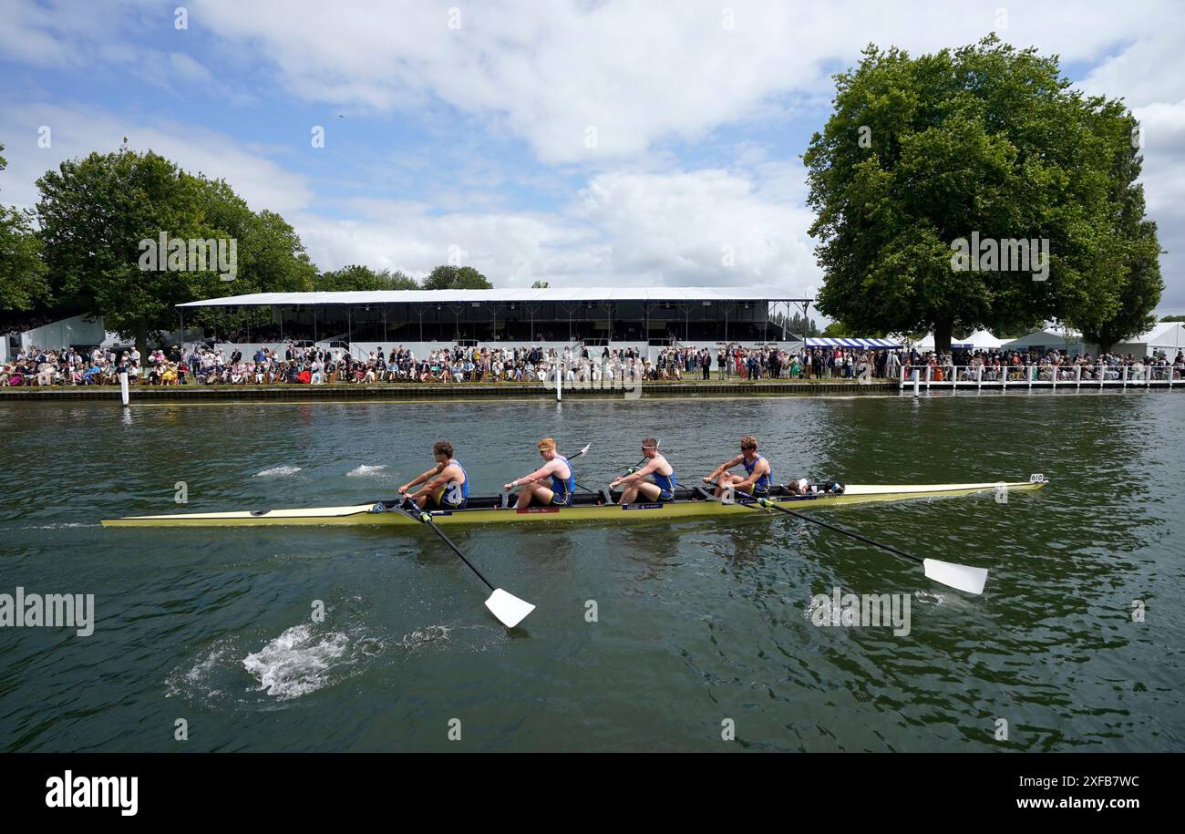 A crew from Nottingham Rowing Club make their way towards the finish