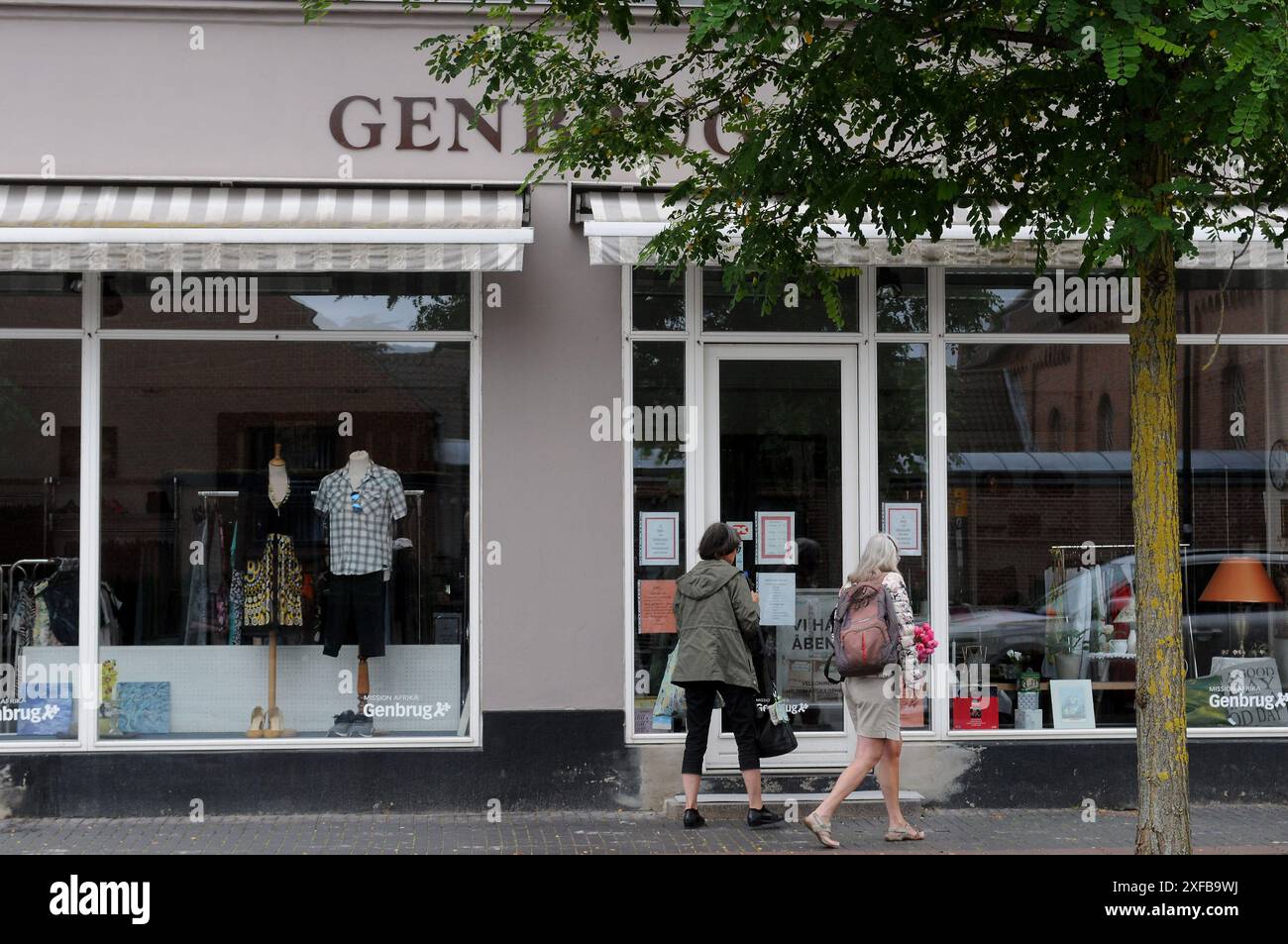 Copenhagen/ Denmark/02 July2024 / 2nd hand shop work as valunteer to ...