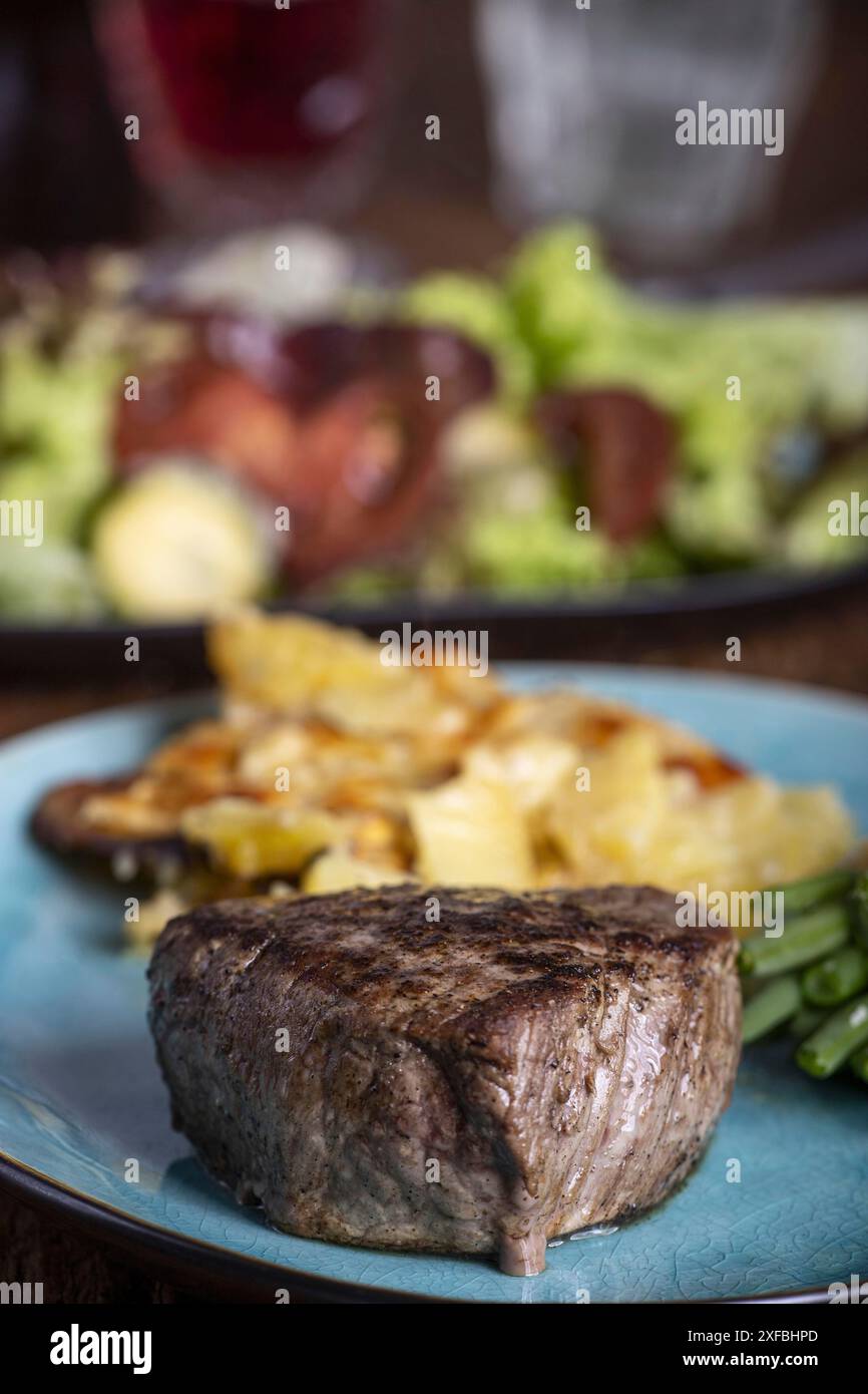 Potato salad steak hi-res stock photography and images - Alamy
