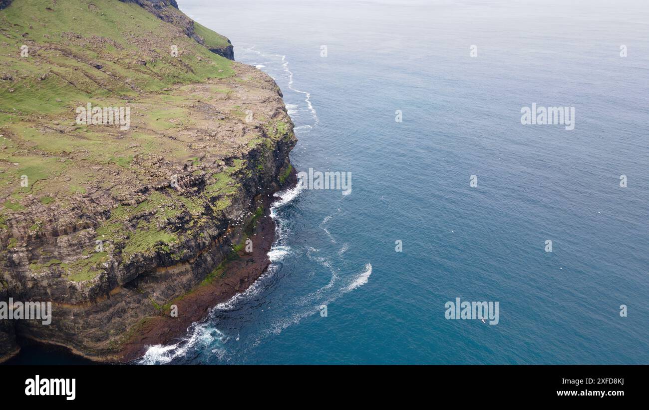 Towering cliffs faroe islands hi-res stock photography and images - Alamy