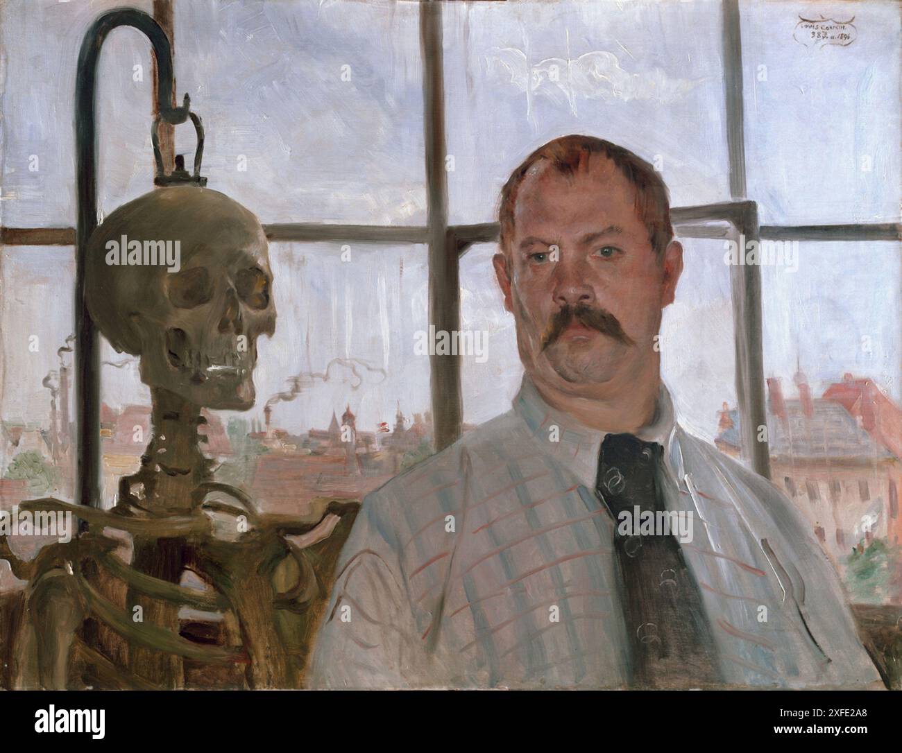 Squeleton Portrait Self portrait with skeleton hi-res stock photography and images - Alamy
