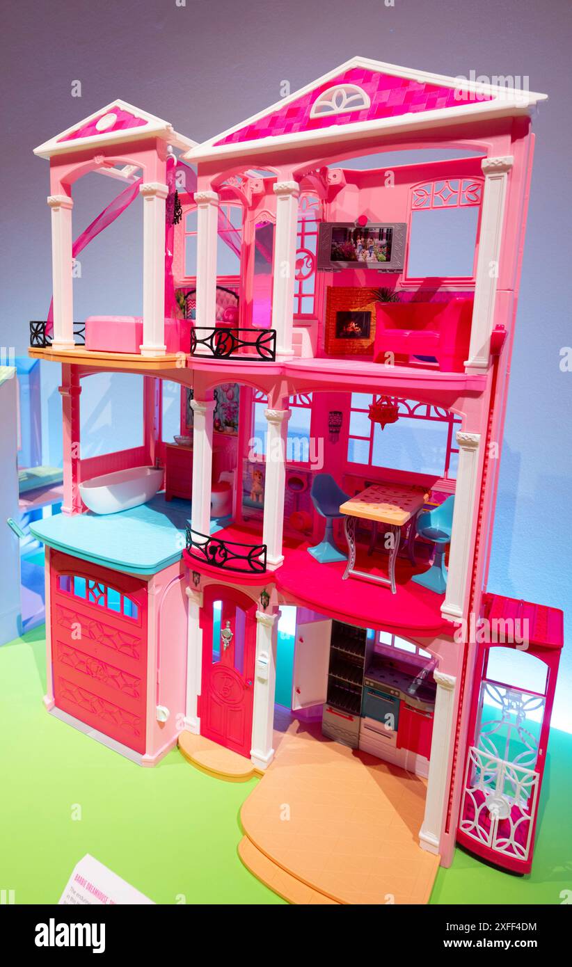 Barbie dreamhouse 2016 sales
