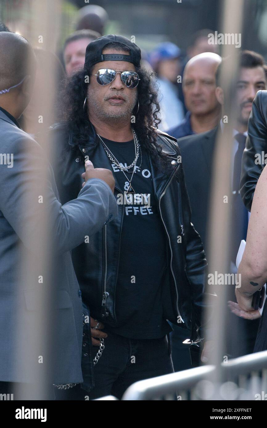 Slash Ridder Los Angeles premiere of 'The Bikeriders' at the TCL Chinese Theatre ...