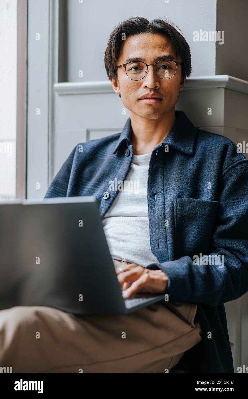 Business place hi-res stock photography and images - Alamy