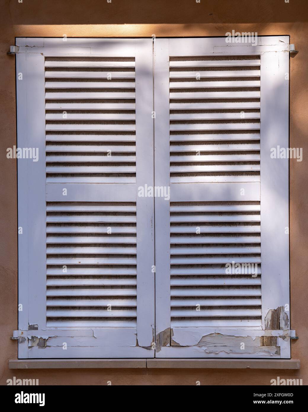 Rustic white shutters hi-res stock photography and images - Alamy