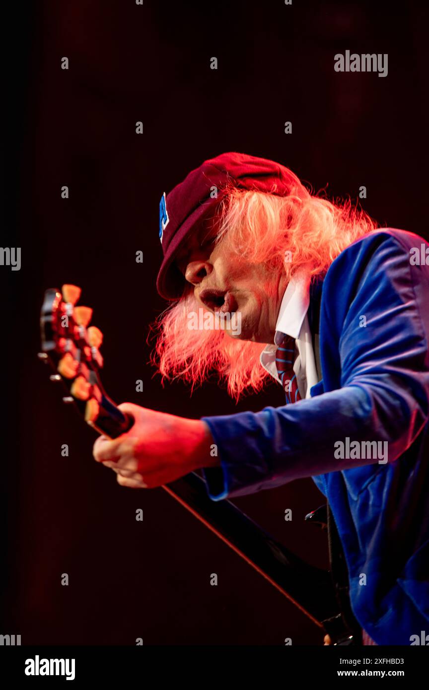 Ac dc wembley 2024 hi-res stock photography and images - Alamy
