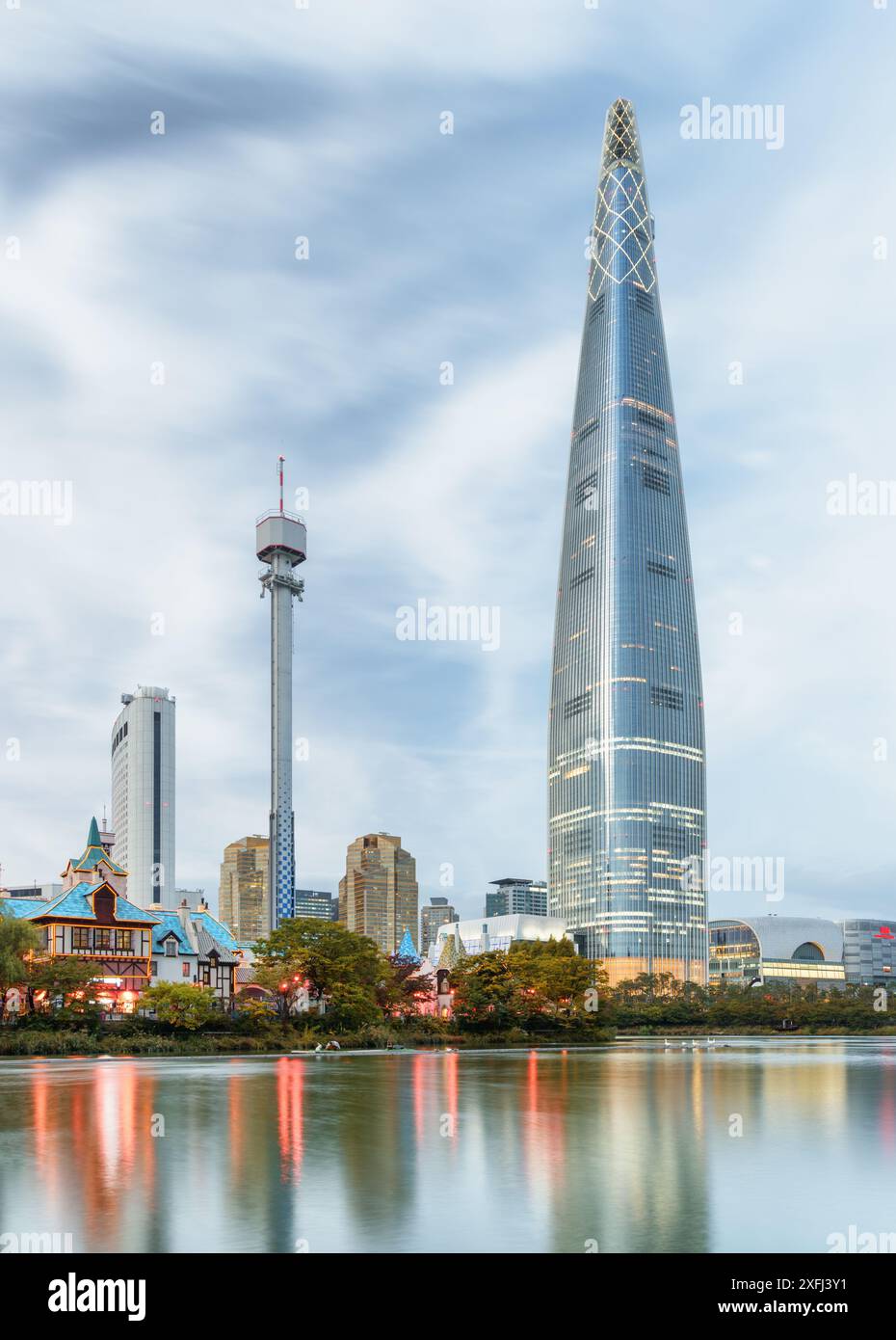 Amazing evening view of skyscraper by lake at downtown of Seoul in ...