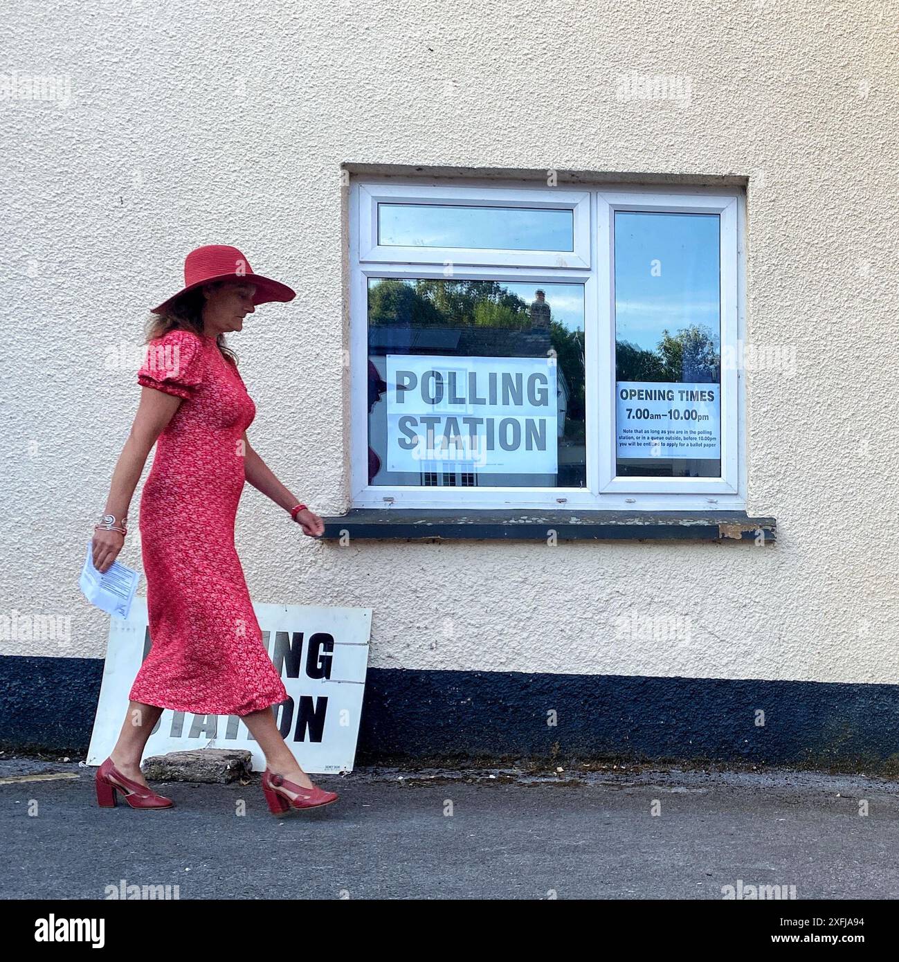Voter entrance hires stock photography and images Alamy
