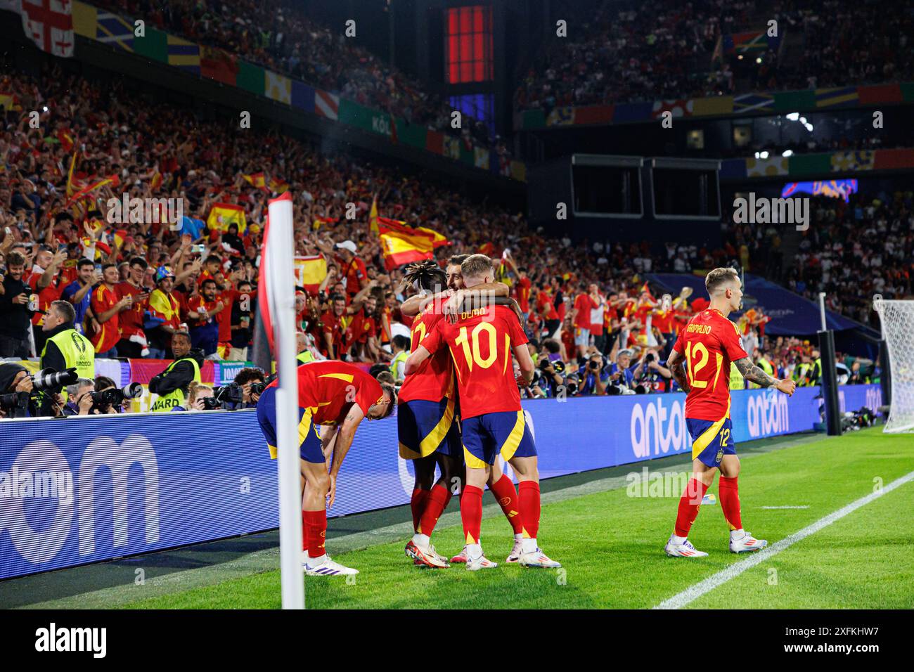 Team Of Spain Seen Celebrating During UEFA Euro 2024 Round Of 16 Game team-of-spain-seen-celebrating-during-uefa-euro-2024-round-of-16-game