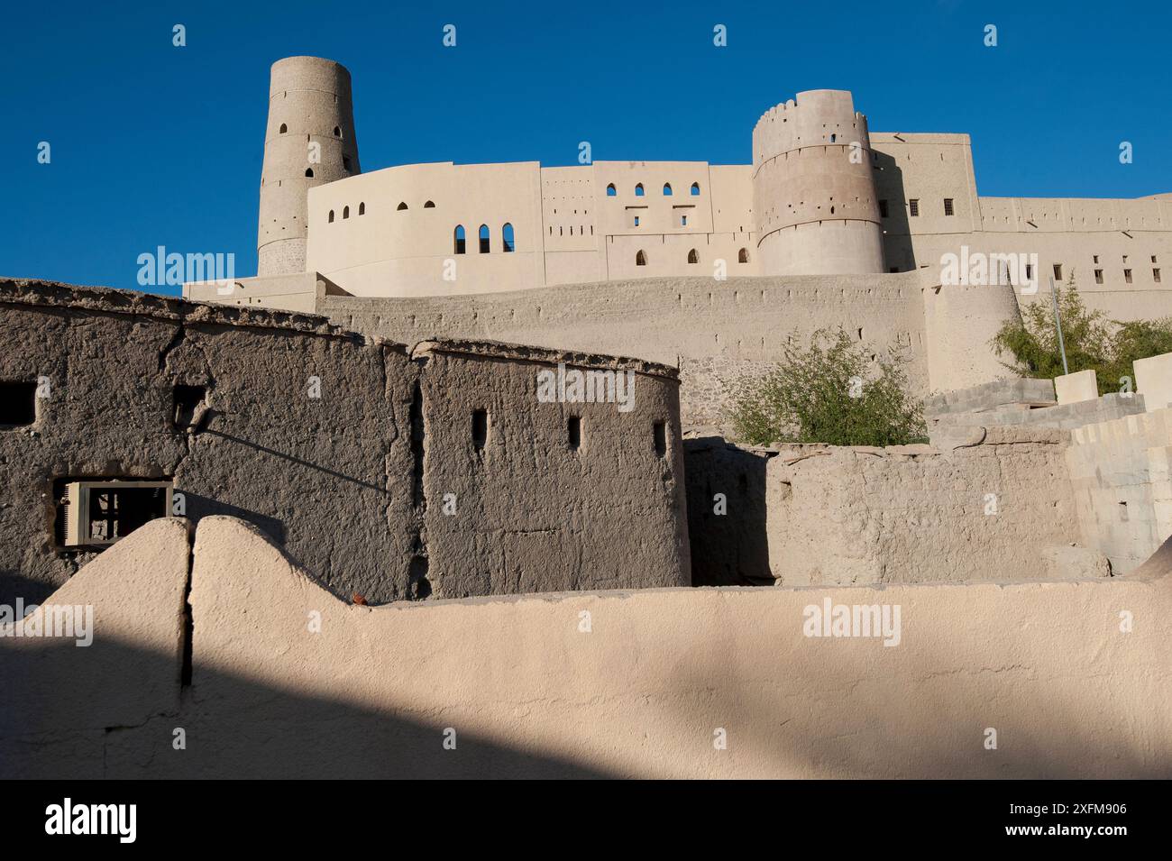 Bahla Fortress, the oldest fortress of Oman (13th century), UNESCO ...