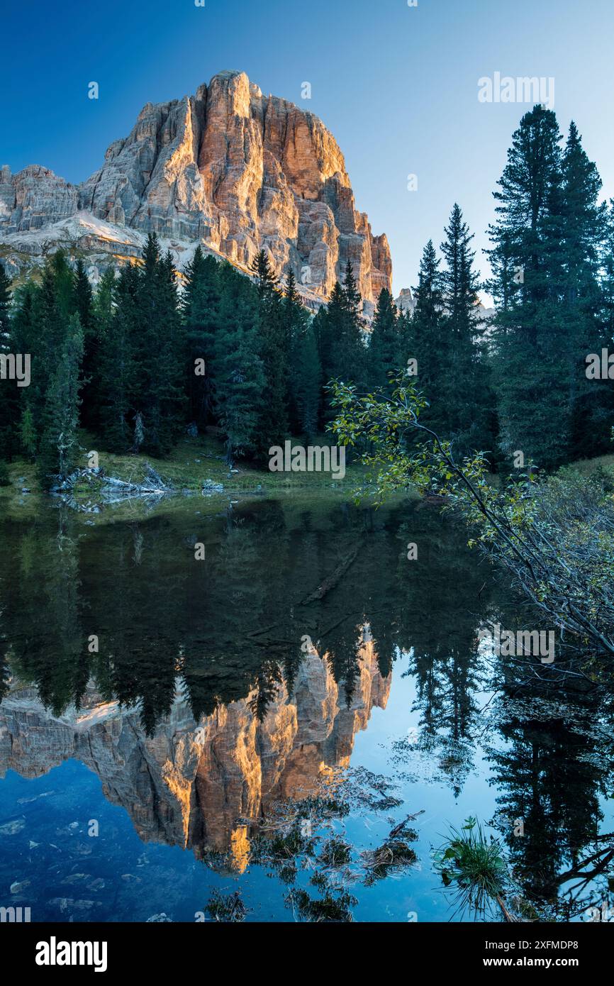 Lago Bain de Dones with Tofana de Rozes reflected, Dolomite Mountains, Belluno Province, Veneto, Italy, September 2015. Stock Photo