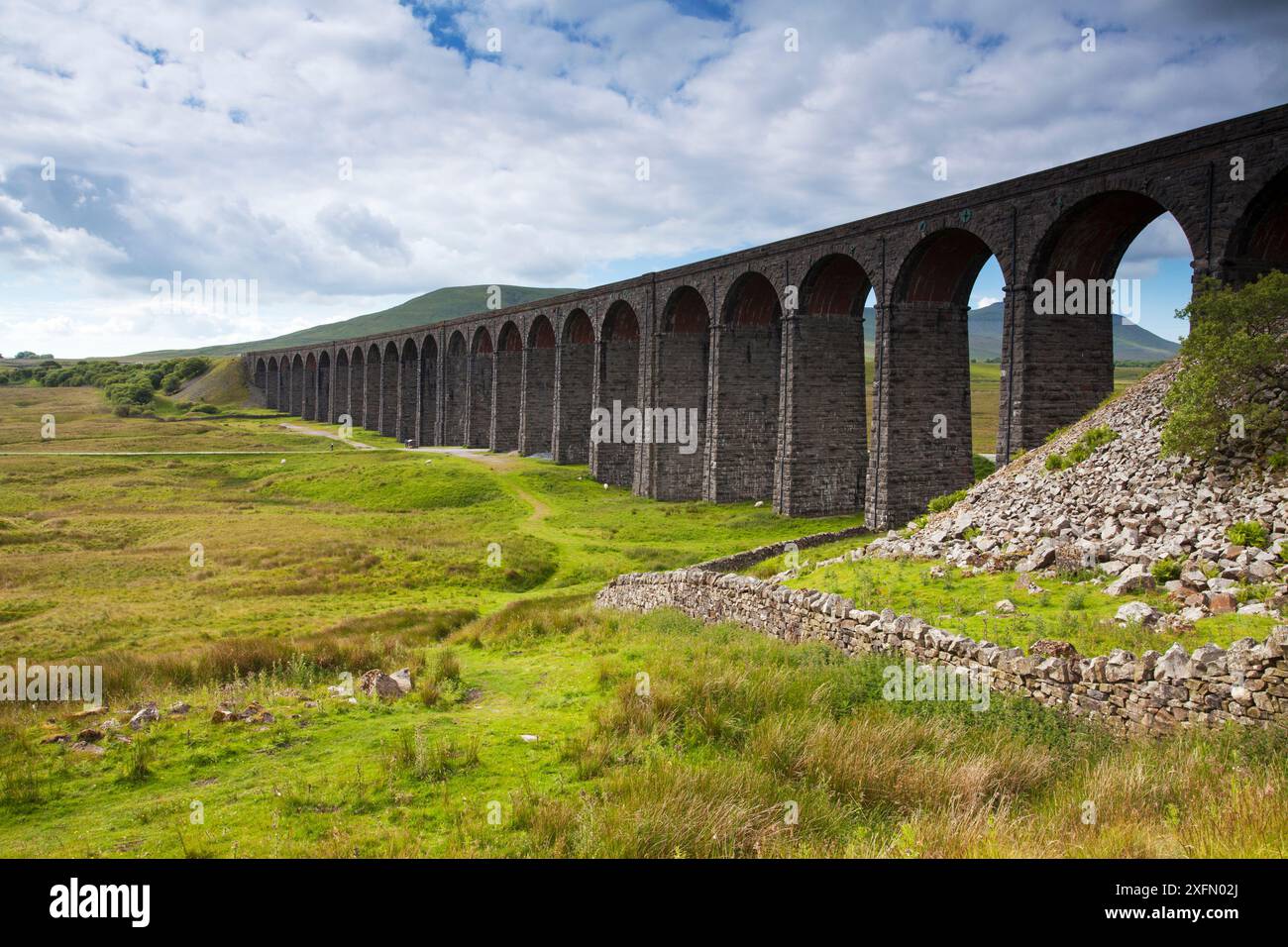 Ribblehead Viaduct, Ribble Valley, Ribblehead, Yorkshire Dales National ...