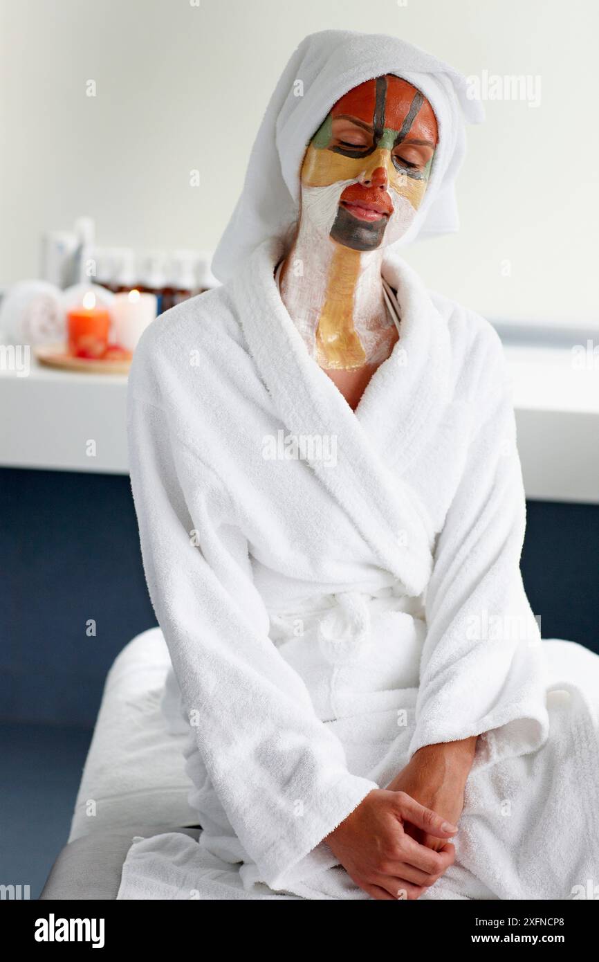 Mud treatment spa hi-res stock photography and images - Alamy
