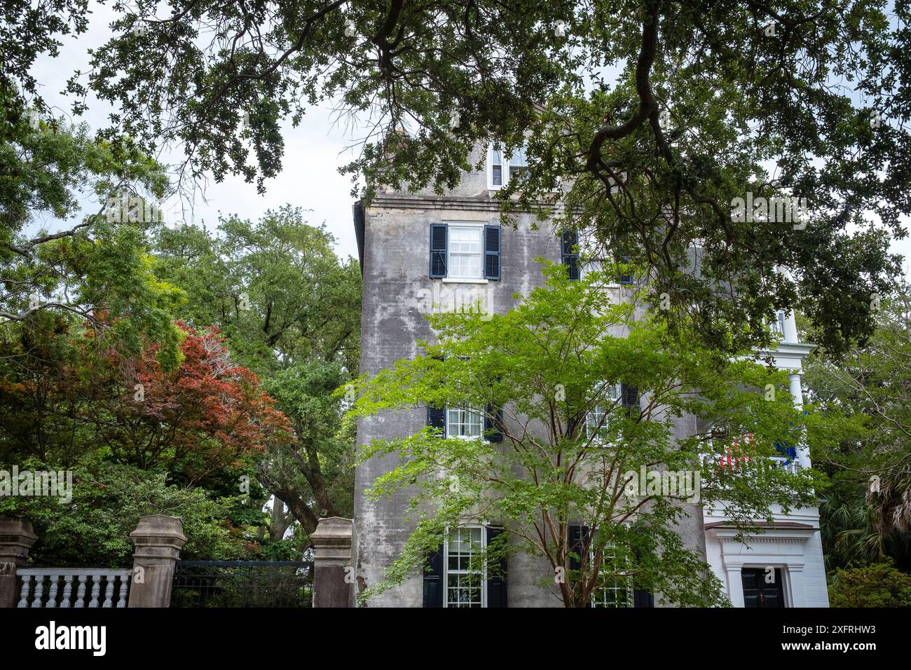 Elegant homes along the Battery in central Charleston, South Carolina ...