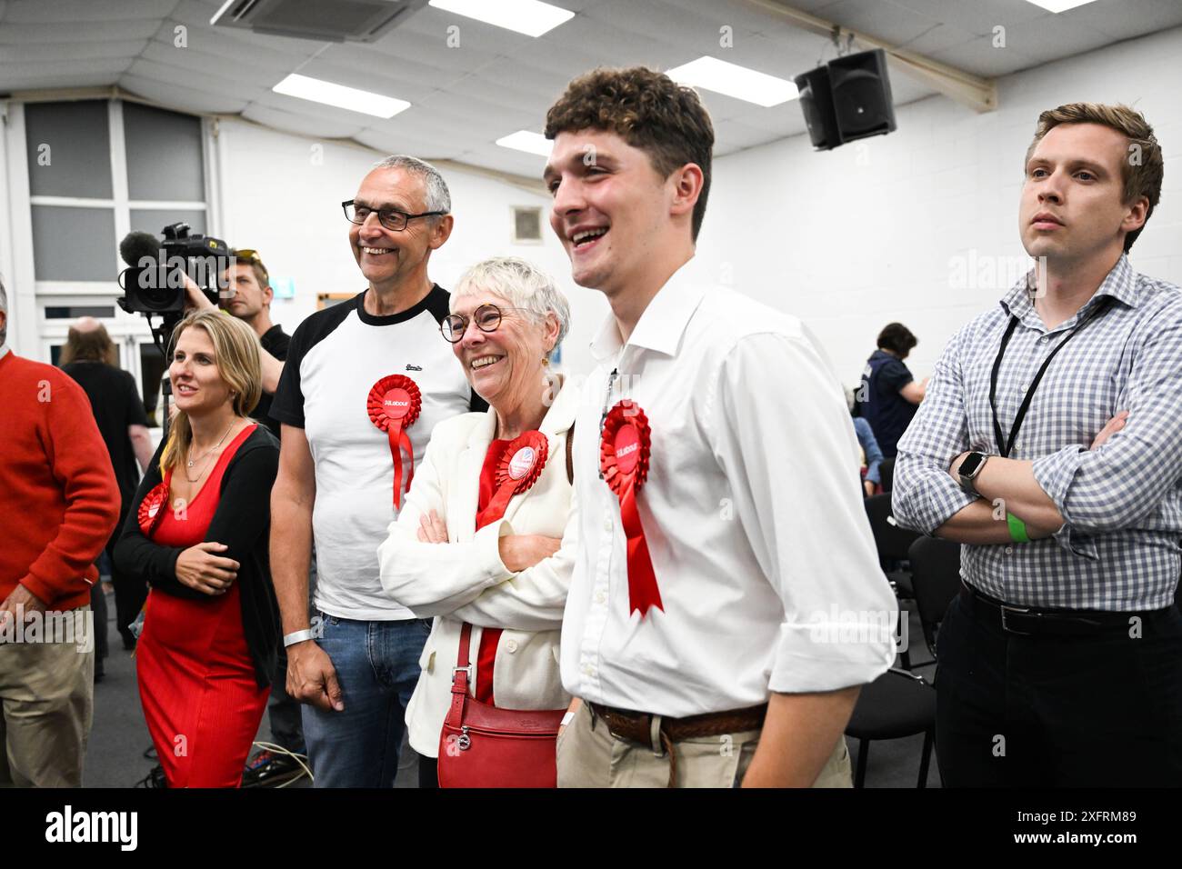 Uk general election results 2024 hi-res stock photography and images ...