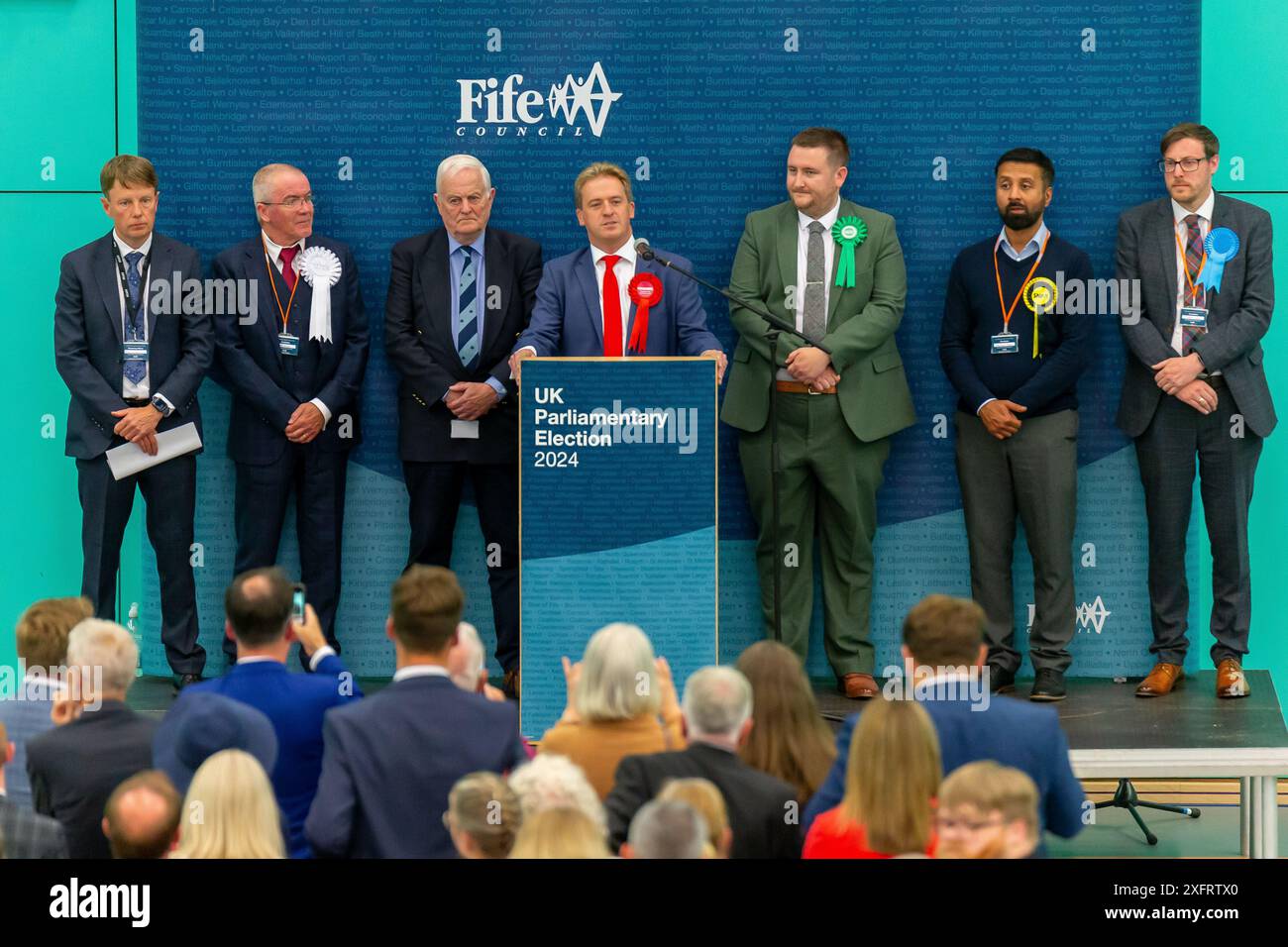 Glenrothes, Scotland. 5th July 2024. UK Election: Newly elected Labour MP Graeme Downie speaking after he wins the seat in the Dunfermline and Dollar constituency. Credit: Tim Gray/Alamy Live News Stock Photo