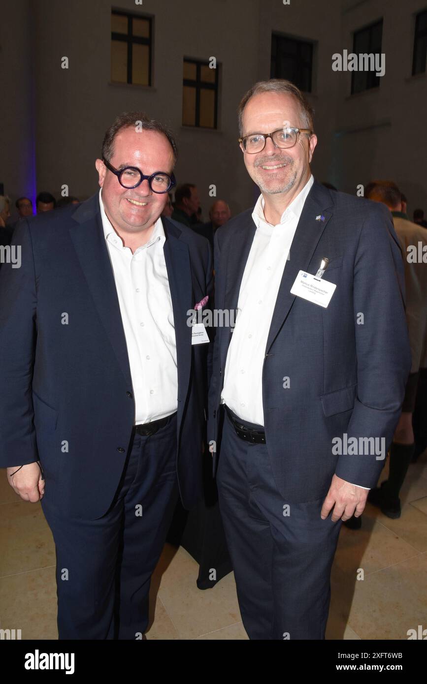 Clemens Baumgaertner Wirtschaftsreferen Markus Rinderspacher MdL Muenchen 04.07.2024 IHK-Stammhaus, Max-Joseph-Straße 2, IHK Jahresempfang -Gastvortrag von Sigmar Gabriel, Bundesaußenminister a.D -US-Wahl C Was kommt auf uns zu und Diskussion. Muenchen *** Clemens Baumgaertner Economic Advisor Markus Rinderspacher MdL Munich 04 07 2024 IHK Headquarters, Max Joseph Straße 2, IHK Annual Reception Guest Lecture by Sigmar Gabriel, former Federal Foreign Minister US Election C What lies ahead and discussion Munich Stock Photo