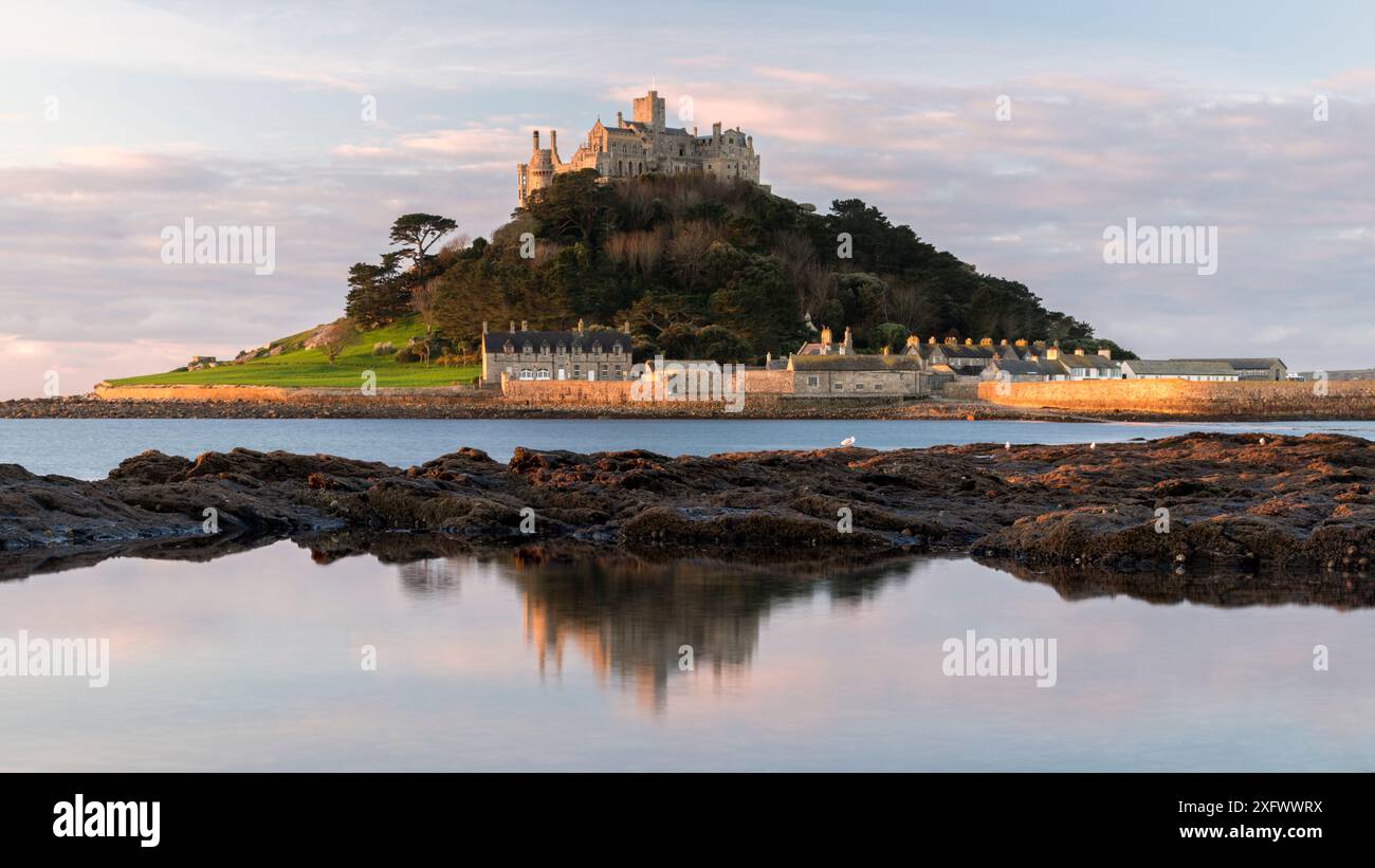 St Michael's Mount reflected at sunrise, Marazion, West Cornwall, UK ...