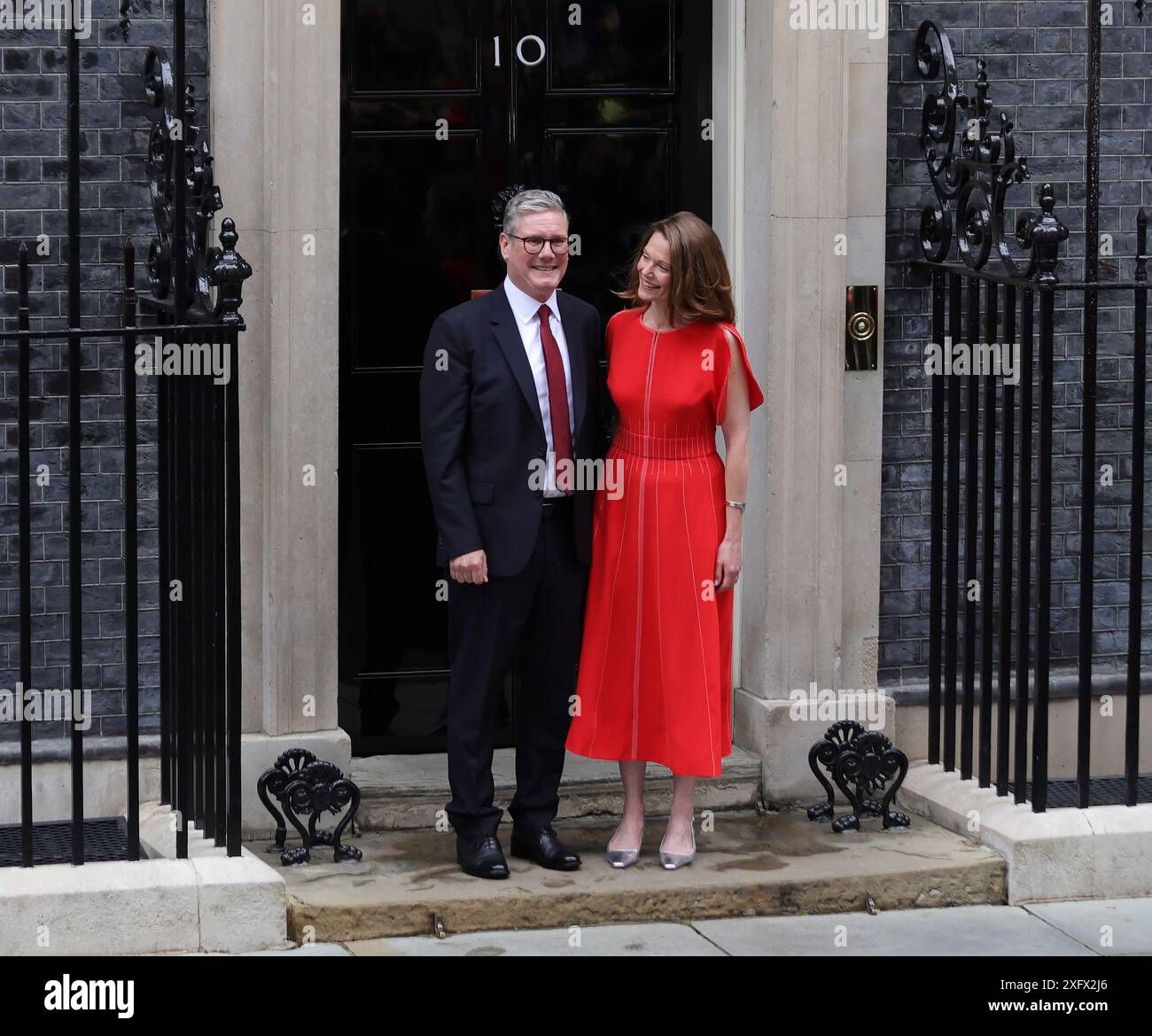 british-prime-minister-sir-keir-starmer-and-wife-victoria-starmer-hi
