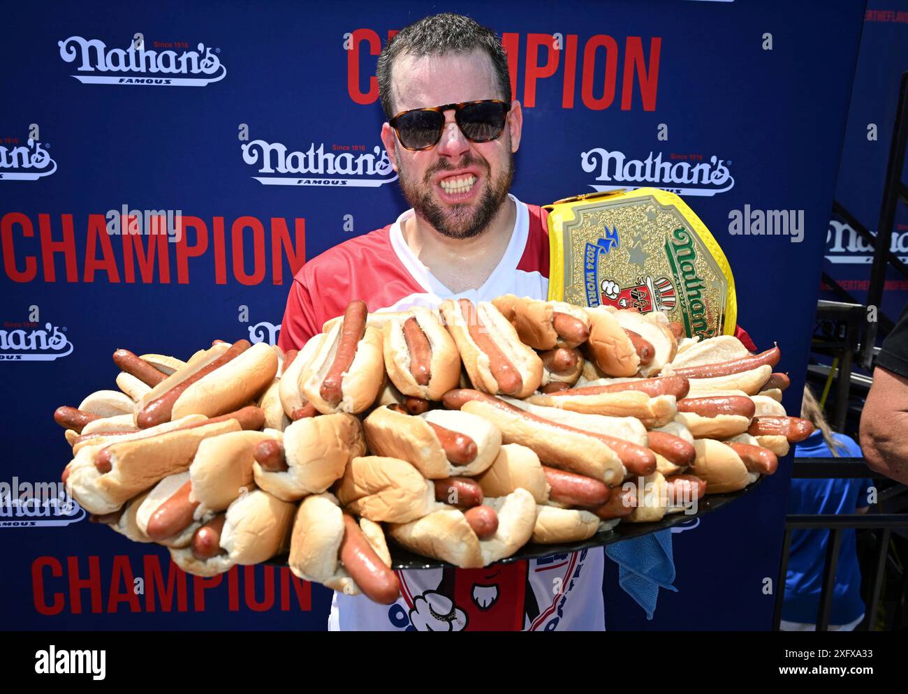 Can I Eat Hot Dogs While Pregnant? Is It Safe? - Baby Facts