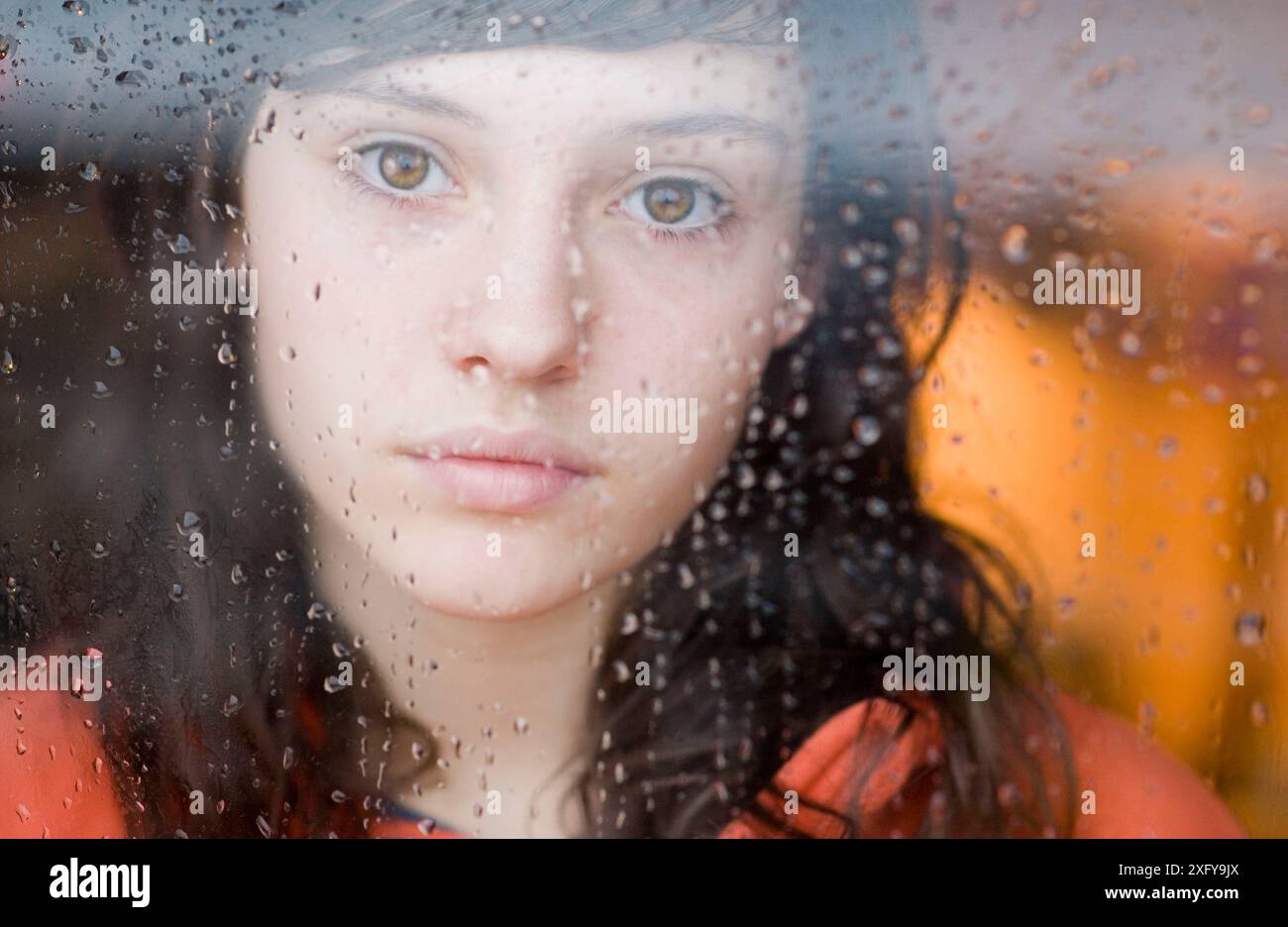 Dark teen girl mood hi-res stock photography and images - Alamy