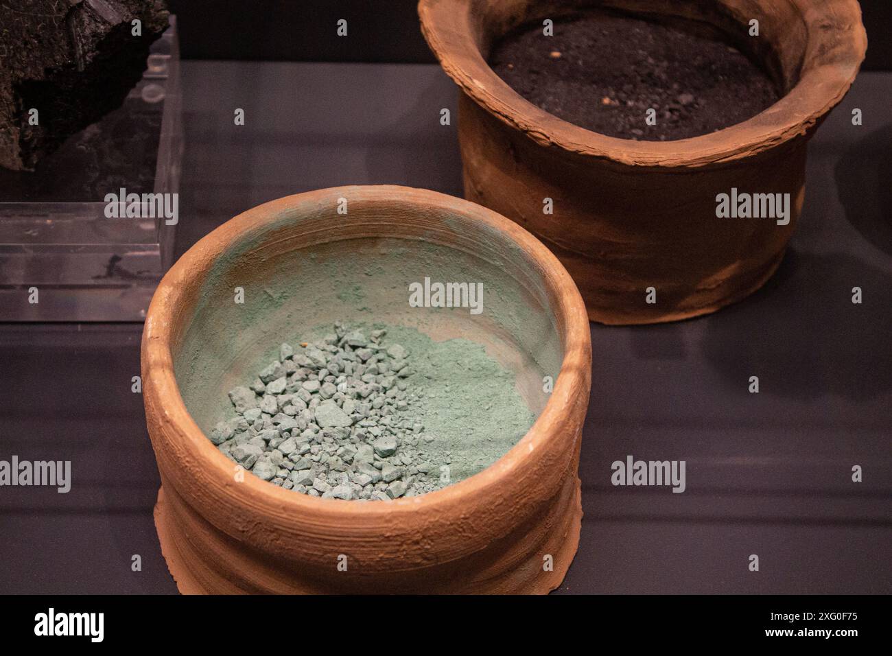 Photo from ceramic art hi-res stock photography and images - Alamy