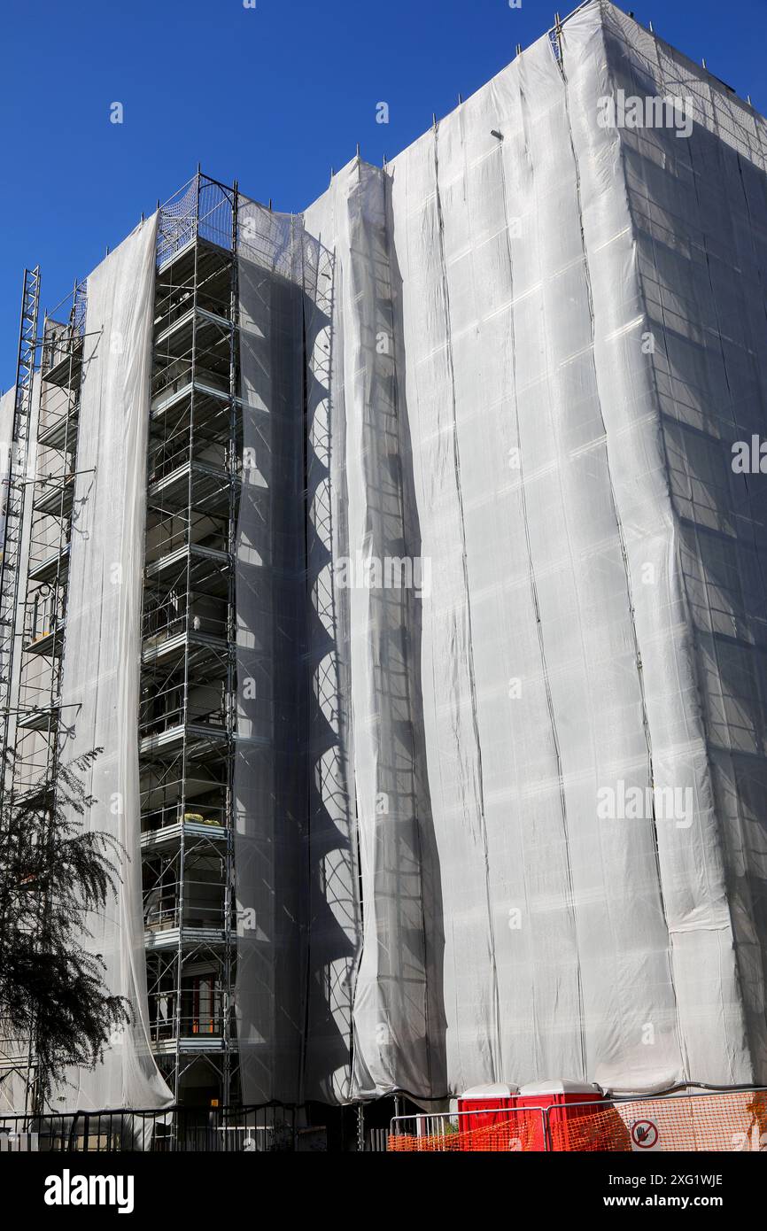 Curated visual reference: Building With Scaffolding During Installation Of Insulation Panels To Save Photo Inspiration