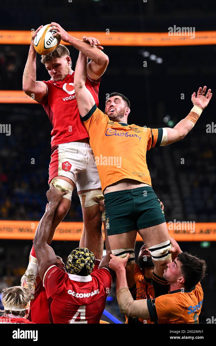 Can a former Wallabies captain play for the Welsh national team? Can a former Wallabies captain play for the Welsh national team?