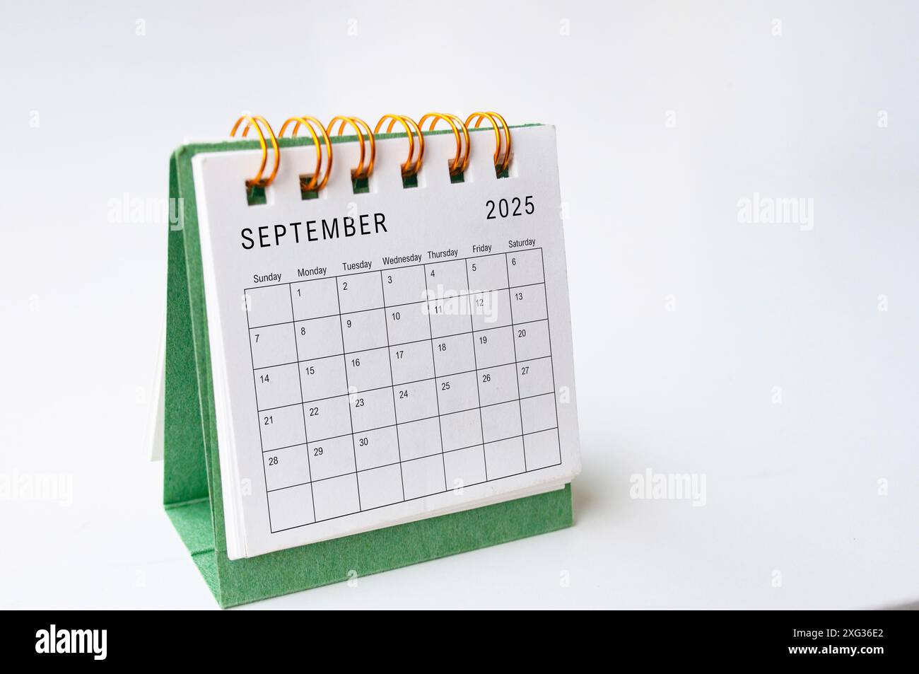 September 2025 table calendar on white background with customizable ...