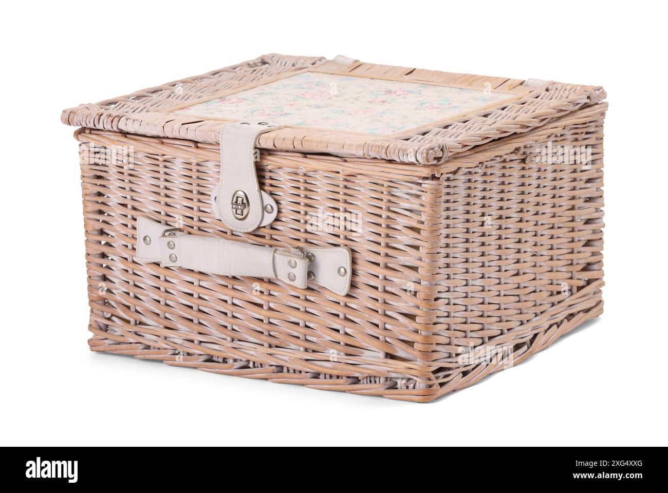 One picnic wicker basket hi-res stock photography and images - Alamy