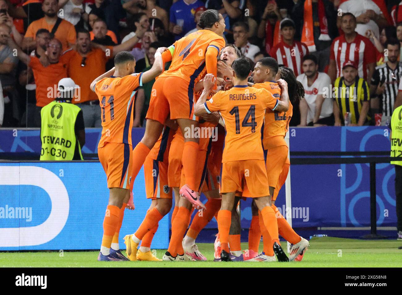Berlin, Germany, 6, July, 2024. Stefan De Vrij celebrates his team’s