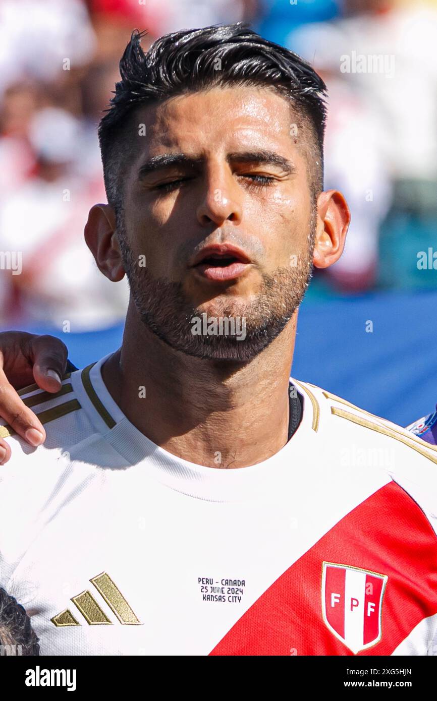 KANSAS CITY, KANSAS - JUNE 25: Carlos Zambrano of Peru prior the ...