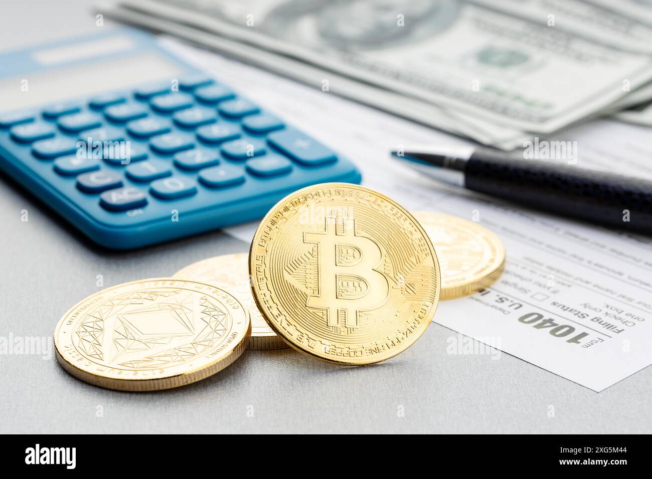 Analyze bitcoin hi-res stock photography and images - Alamy