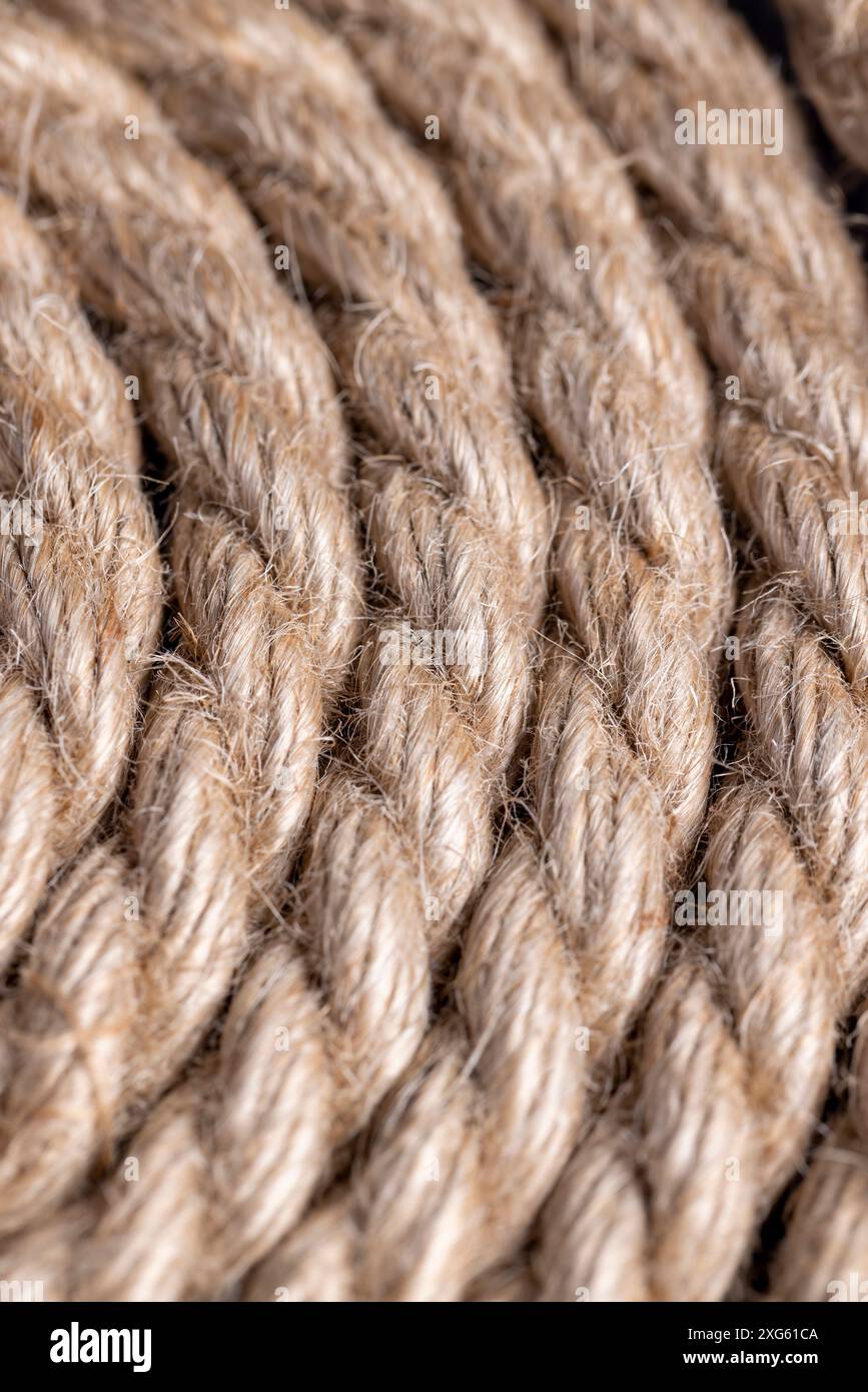 Curved threads hi-res stock photography and images - Alamy