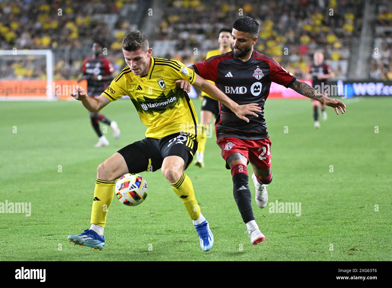 Insigne 24 hi-res stock photography and images - Alamy