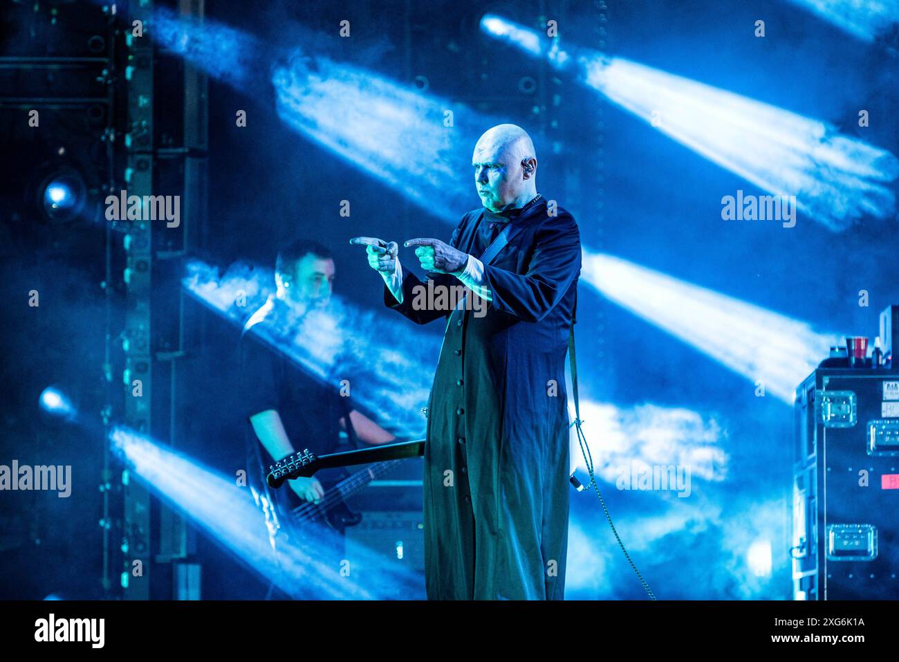 smashing pumpkins the world is vampire