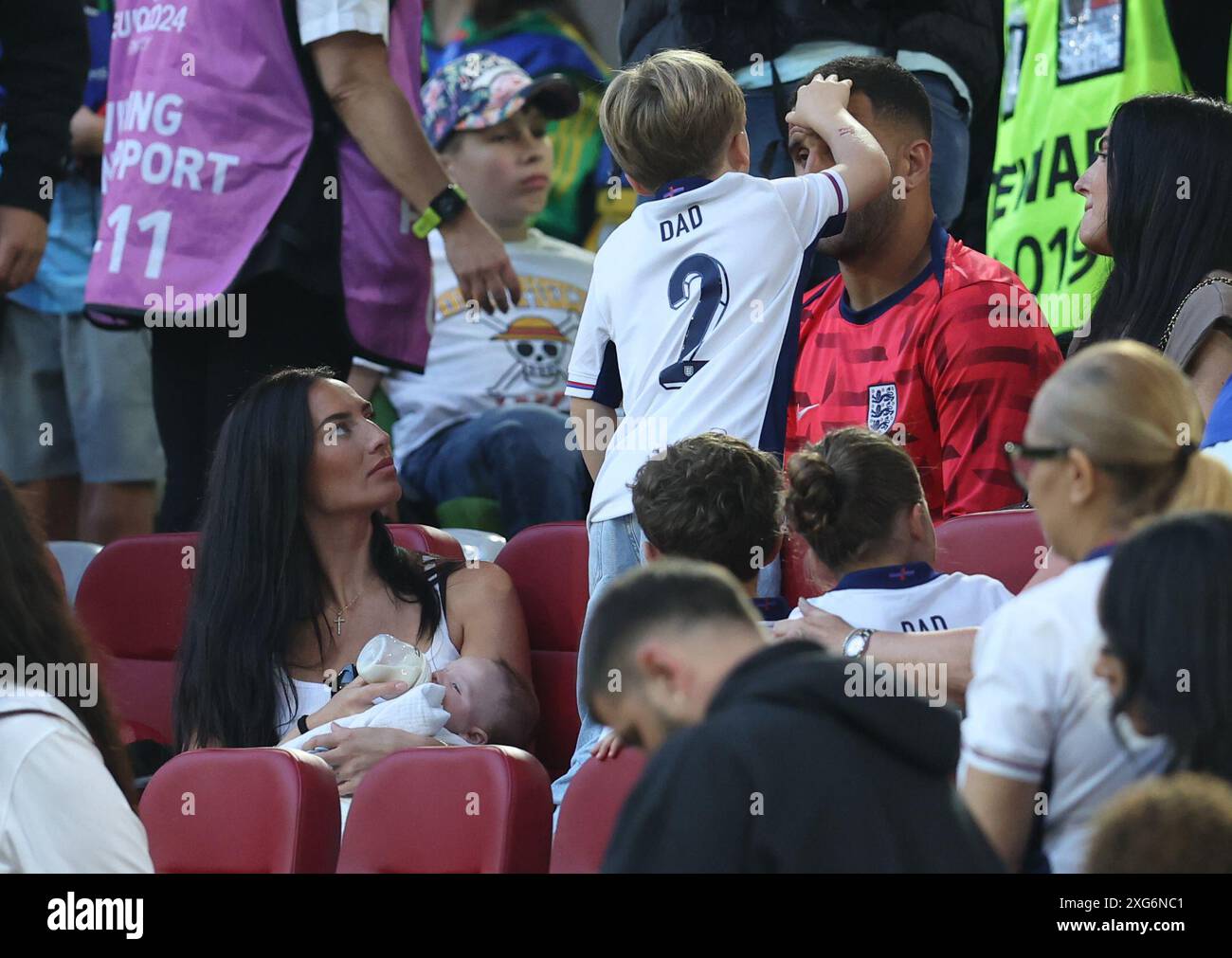 Kyle walker and annie kilner hi-res stock photography and images - Alamy