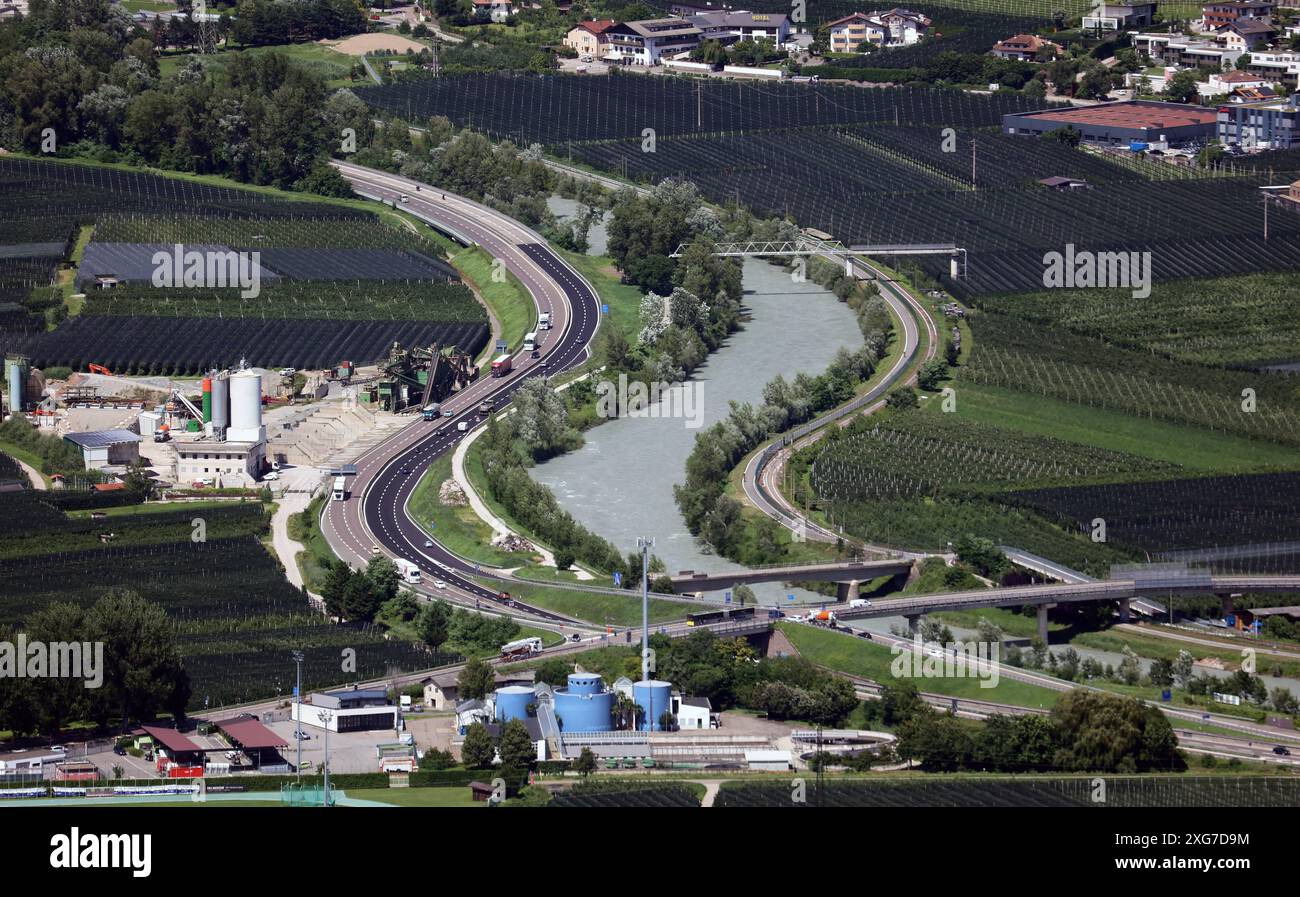 View of the river Adige near (the church) San Giorgio in Braida in Verona,  Italy . 1710s. Gaspar van Wittel (1653–1736) Alternative names Jasper  Adriaensz. van Wietel, Caspar Adriaensz. van Wittel,, image size:1300x897