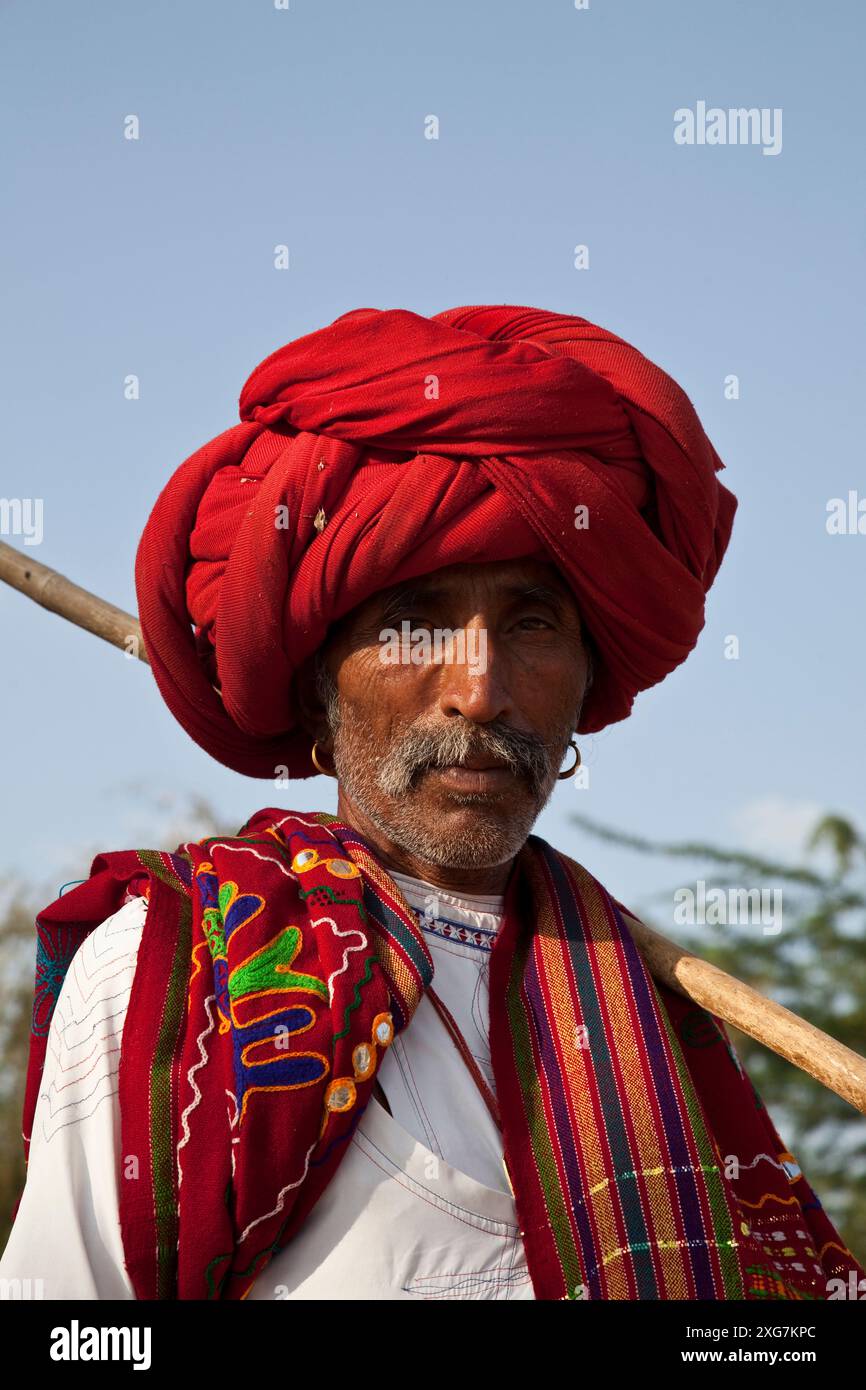 Goat herder rajasthan hi-res stock photography and images - Alamy