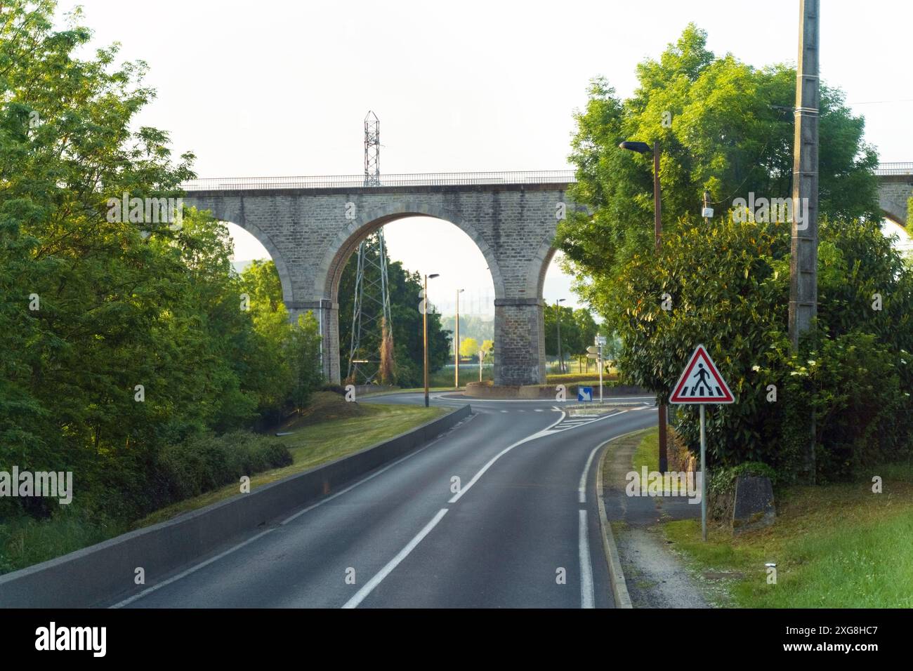 Winding pedestrian bridge hi-res stock photography and images - Alamy