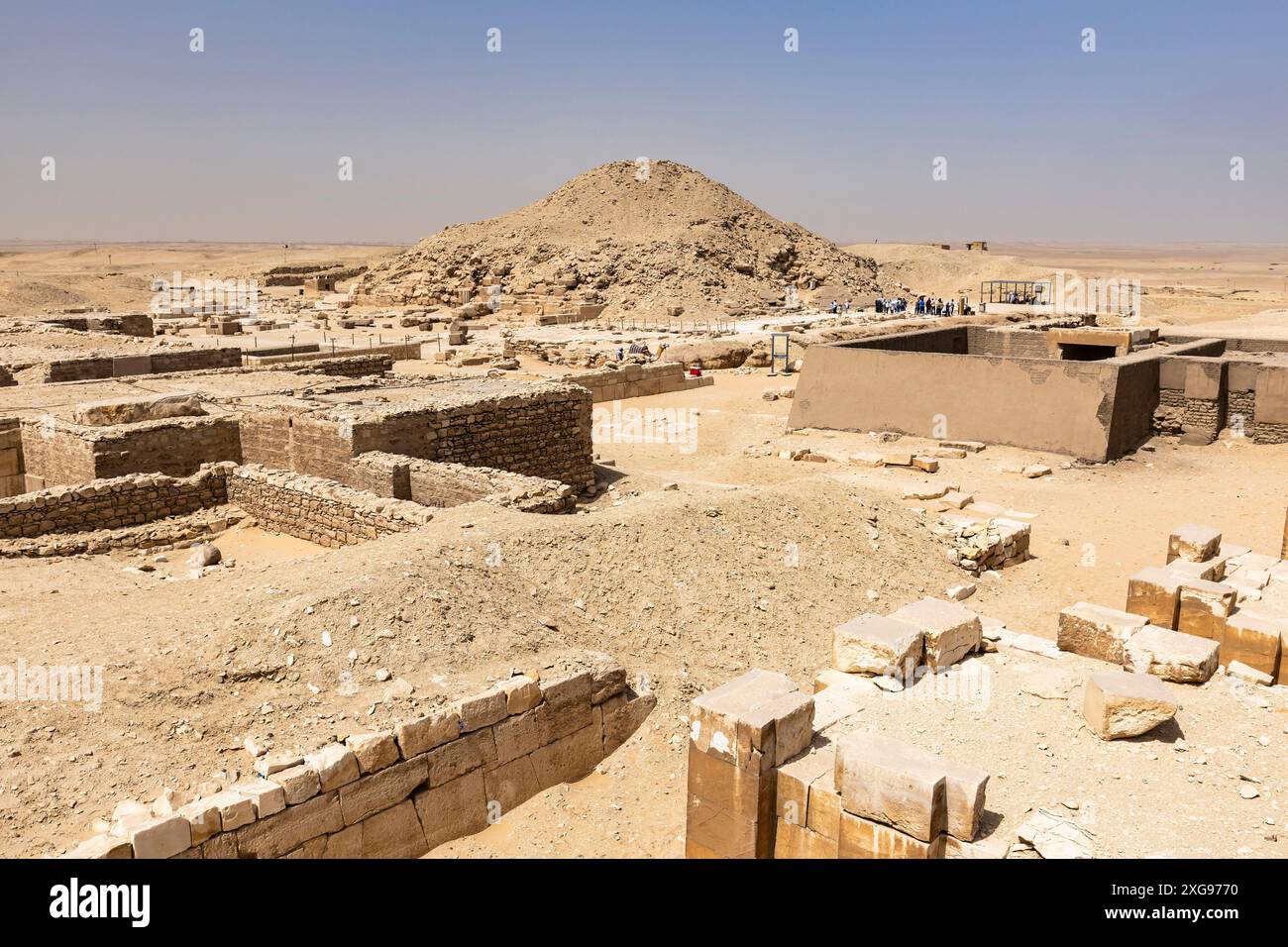 Mastabas hi-res stock photography and images - Alamy Mastabas hi-res stock photography and images - Alamy