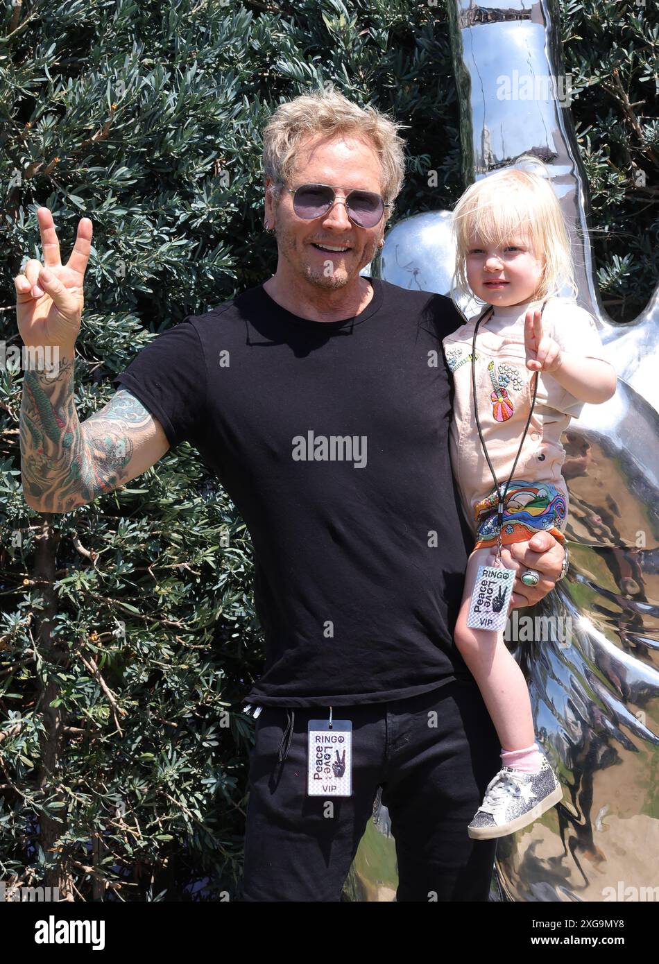 BEVERLY HILLS, CA JULYE 7 Matt Sorum, Lou at the Ringo's Peace