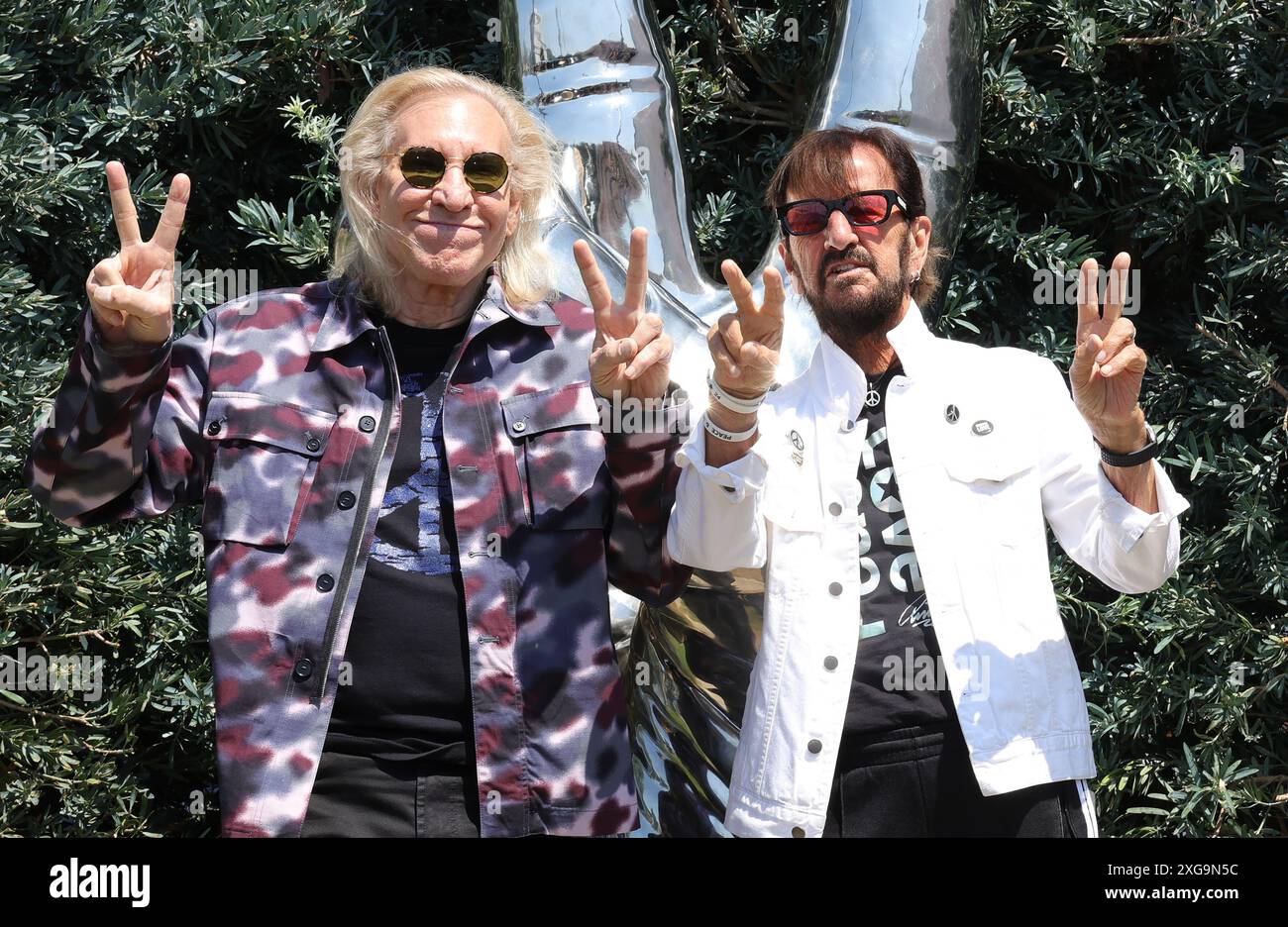 BEVERLY HILLS, CA - JULYE 7: Joe Walsh, Ringo Starr at the Ringo's ...