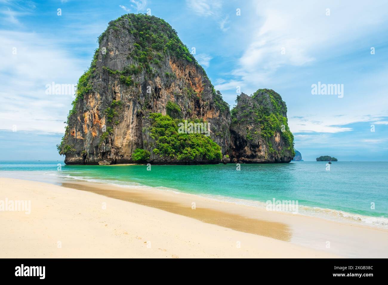 Phra Nang sandy beach with Ko Rang Nok rocky island with nobody, Railay ...